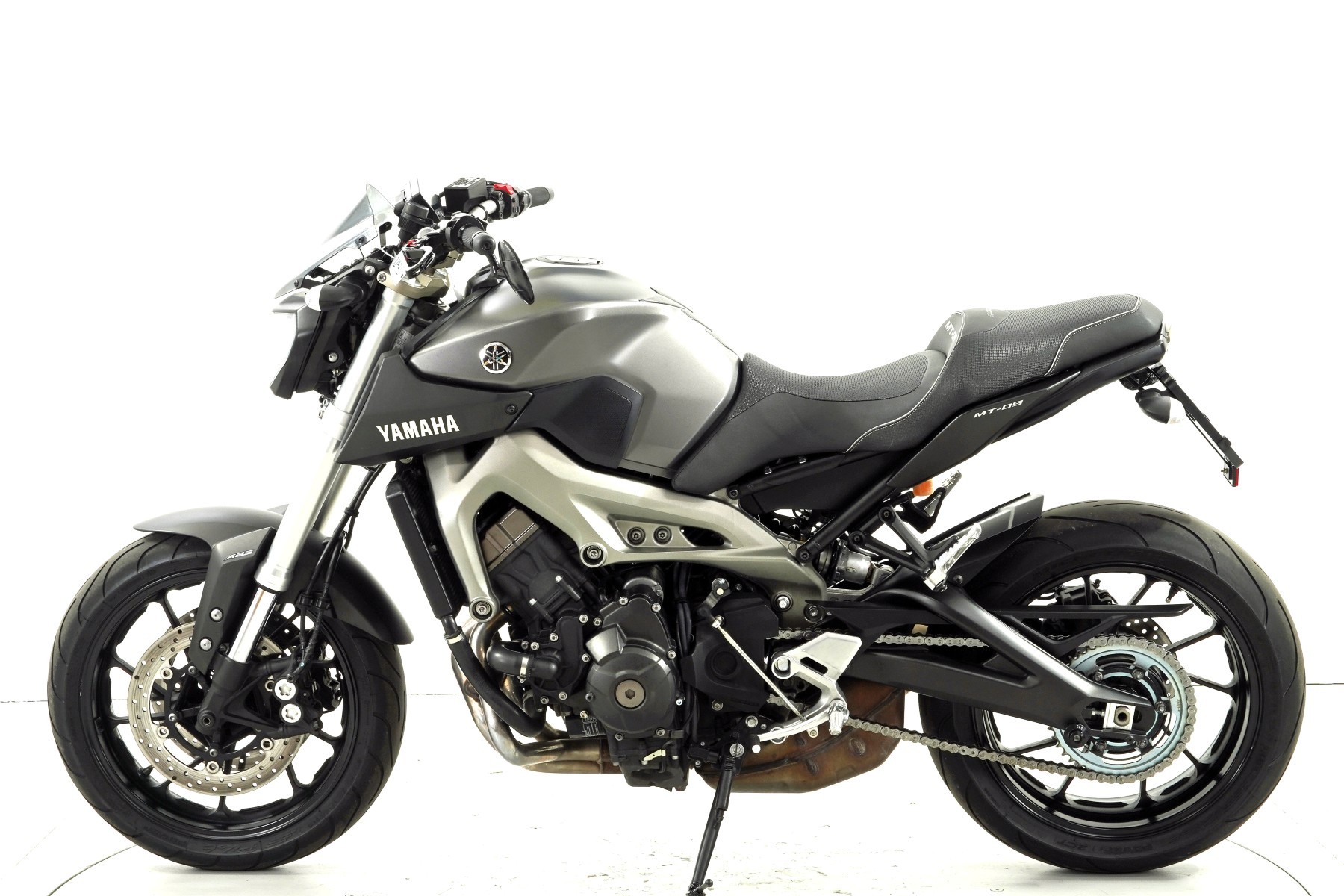 YAMAHA MT-09 ABS-showroom-element-3
