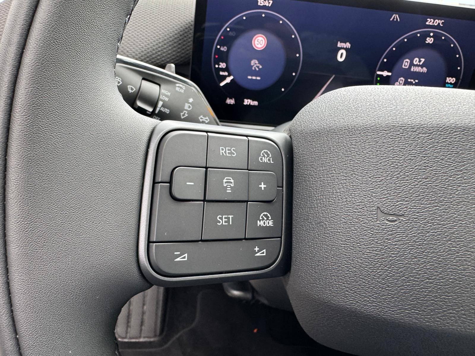 VW ID.Polo 52 kWh Life Edition One-image-8
