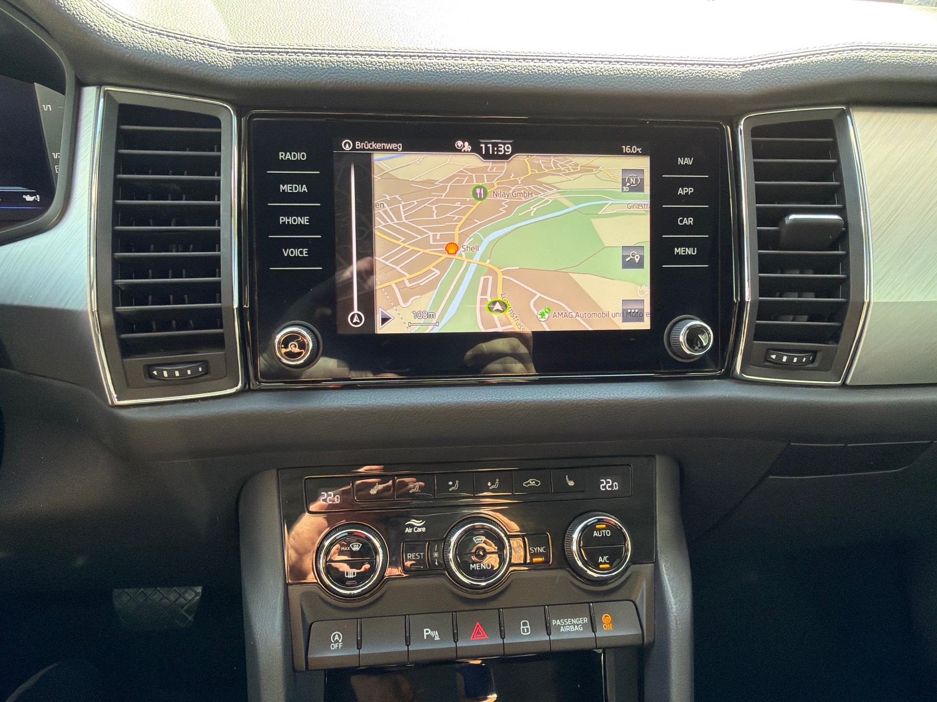 SKODA Kodiaq 2.0 TDI CR Ambition 4x4 DSG-image-11