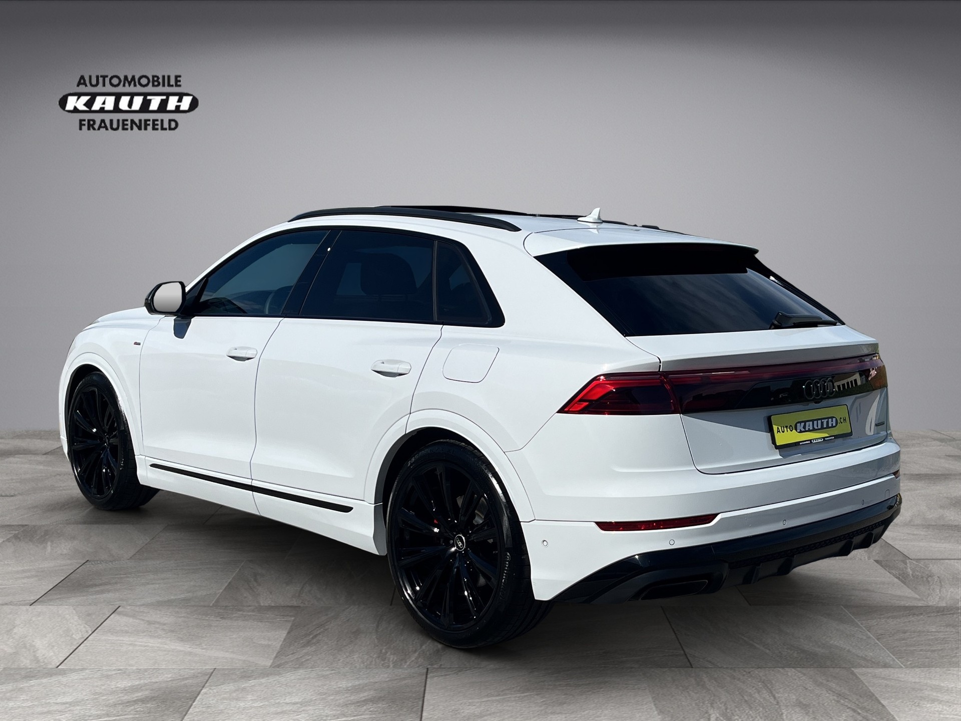 AUDI Q8 SUV TFSI e quattro 290 kW tiptronic *Standklima/Heizung, Allradlenkung Panodach, B&O, Nachtsicht, 5J.Garantie*-image-2