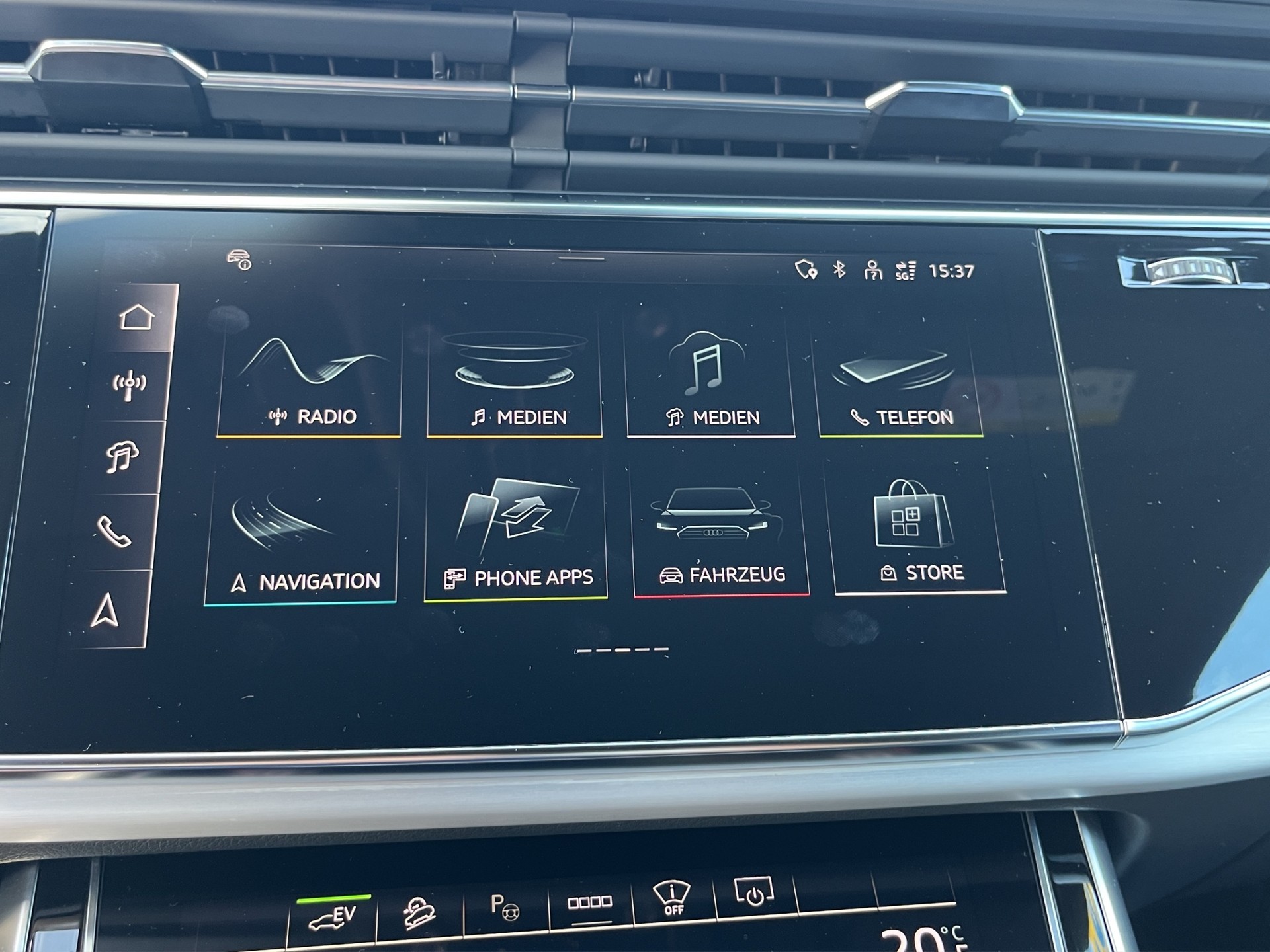 AUDI Q8 SUV TFSI e quattro 290 kW tiptronic *Standklima/Heizung, Allradlenkung Panodach, B&O, Nachtsicht, 5J.Garantie*-image-24