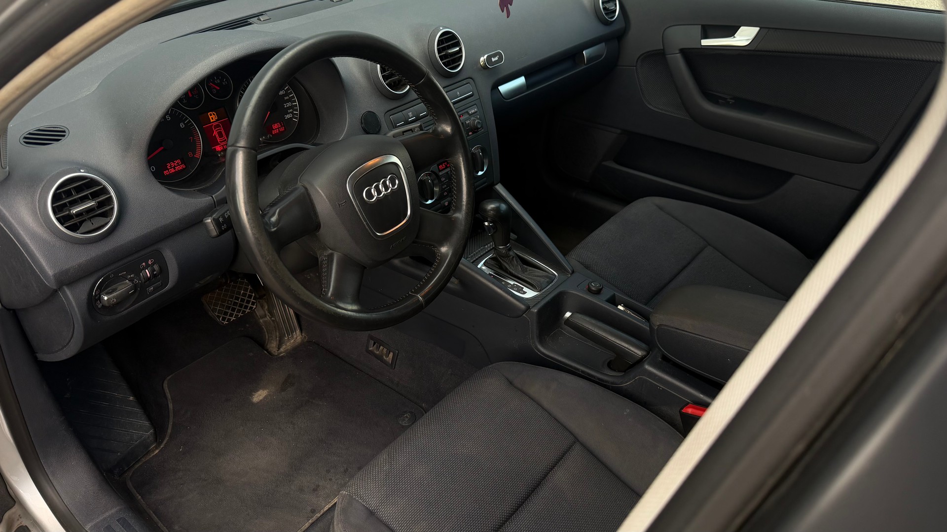 AUDI A3-image-6