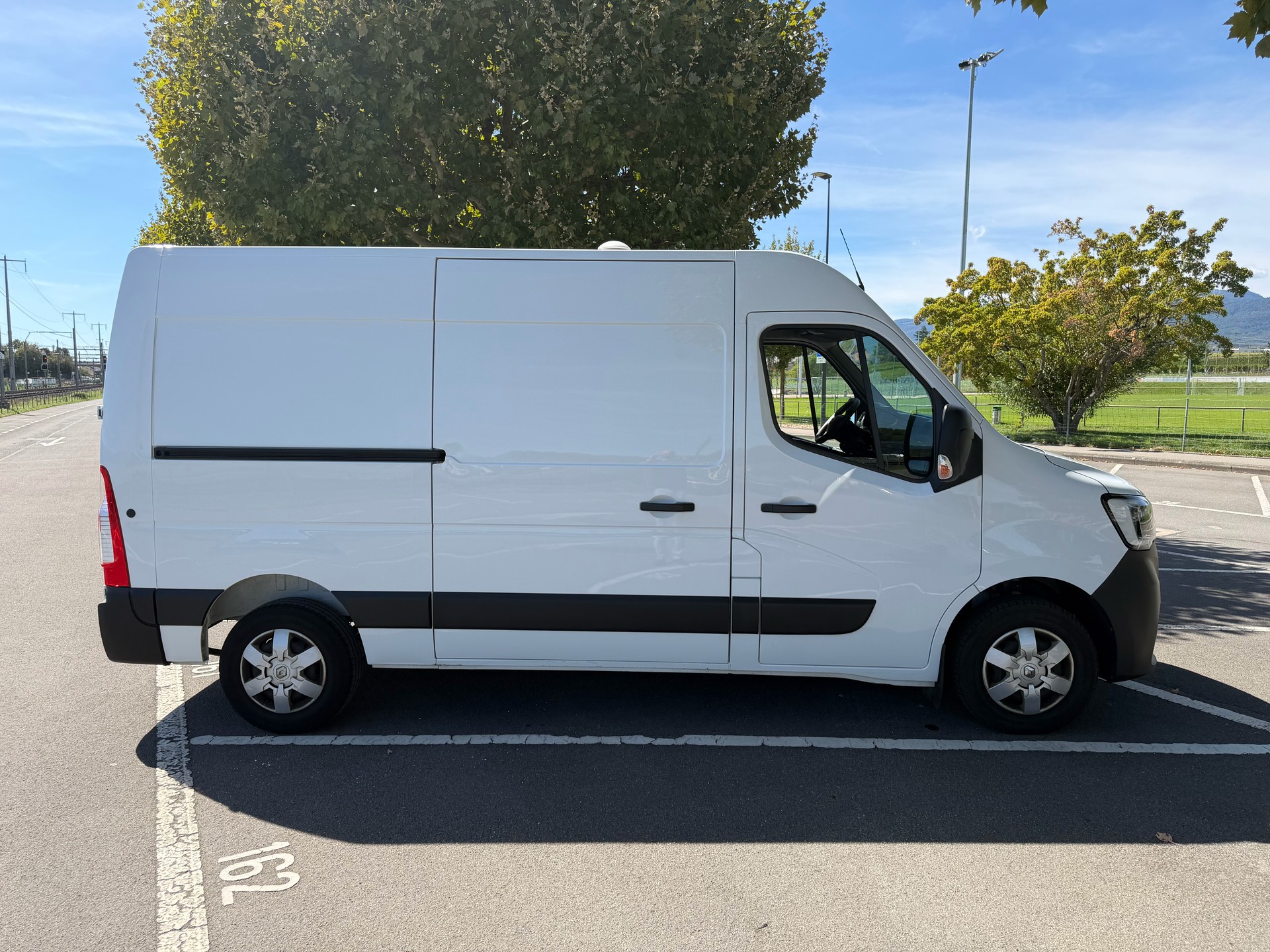 RENAULT 2.3 dCi 150 TwinTurbo-image-0