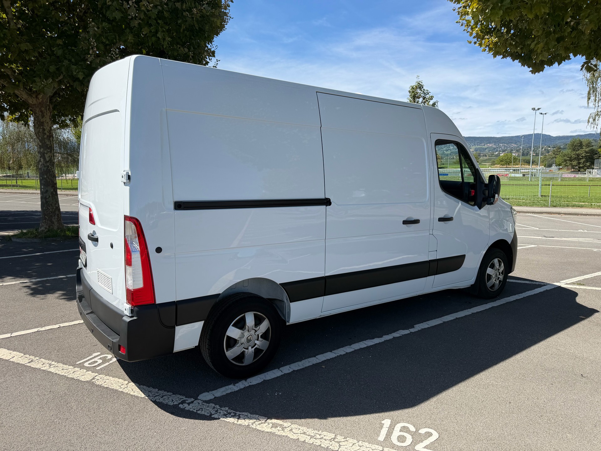 RENAULT 2.3 dCi 150 TwinTurbo-image-2