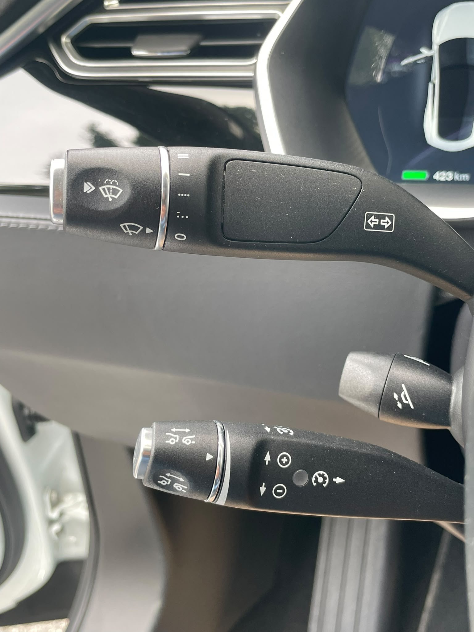 TESLA Model S 90 D SOH 89.5% Performance 772PS Free Supercharging Lifetime-image-10