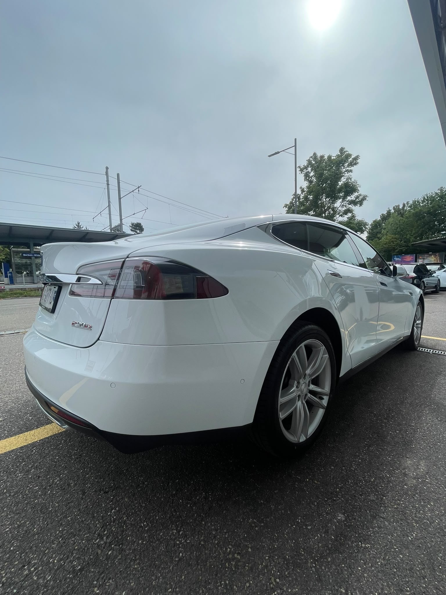 TESLA Model S 90 D SOH 89.5% Performance 772PS Free Supercharging Lifetime-image-5