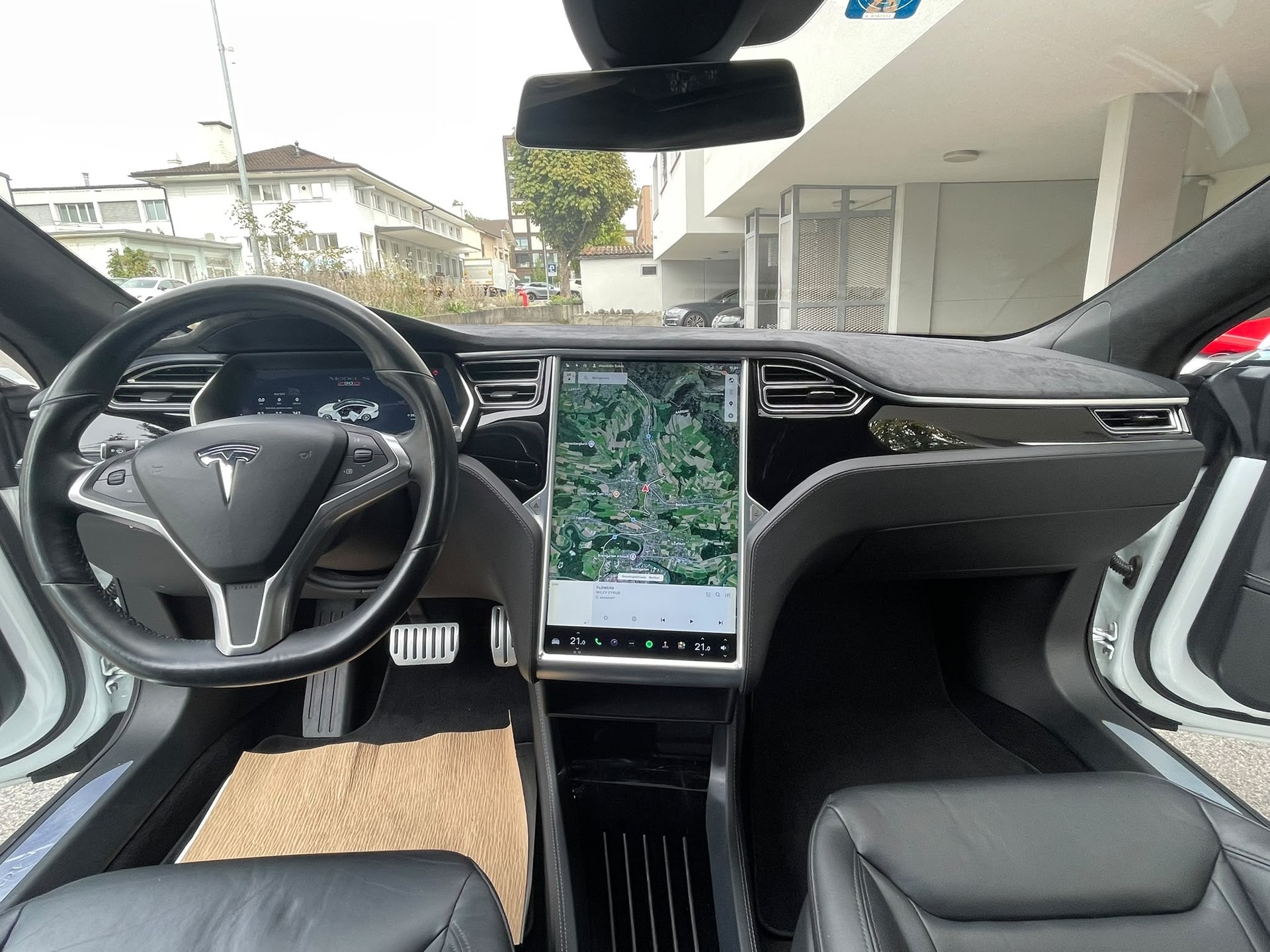 TESLA Model S 90 D SOH 89.5% Performance 772PS Free Supercharging Lifetime-image-6
