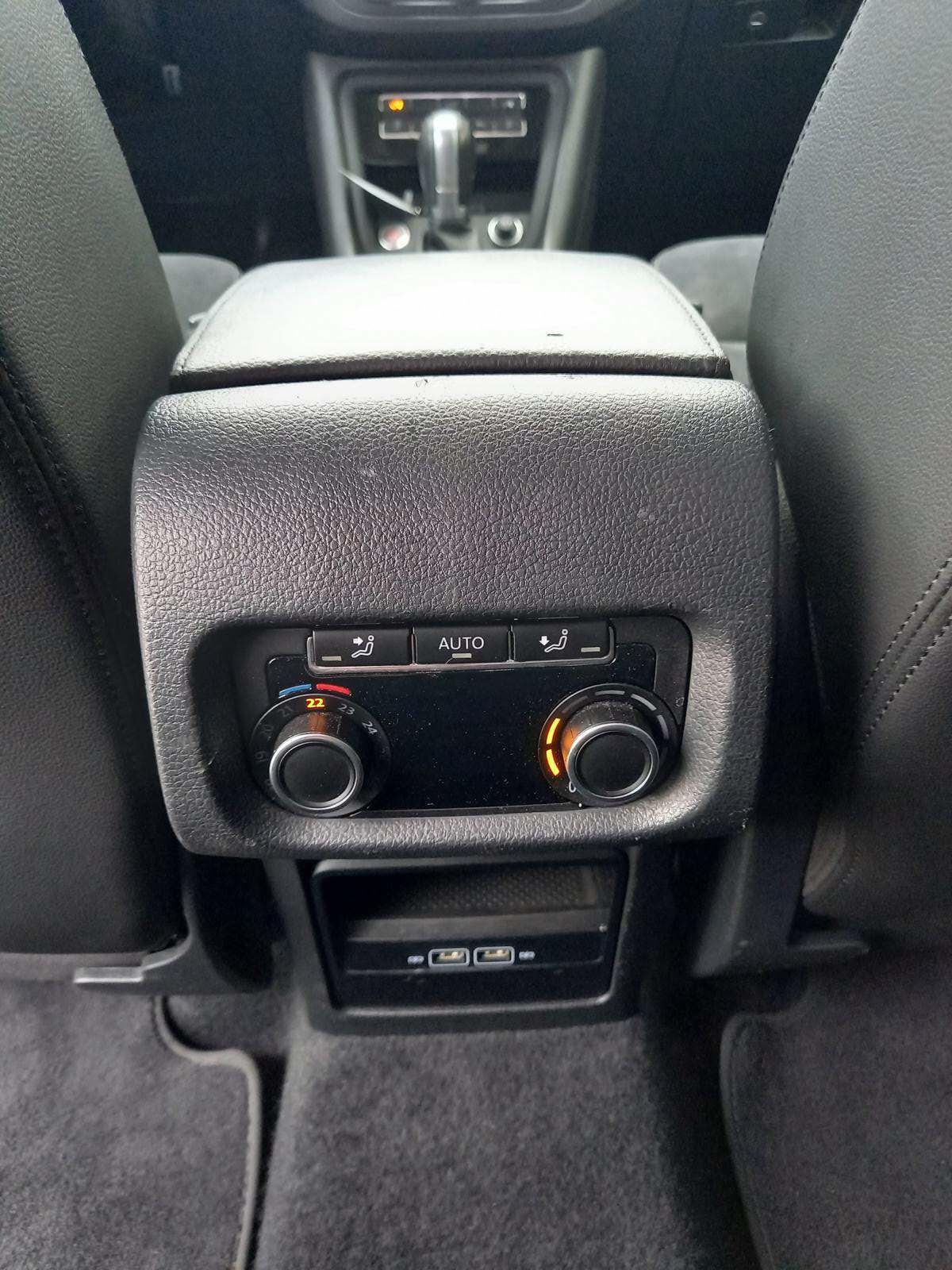 VW Sharan 1.4 TSI BlMT Highline DSG **7 Sitze**-image-12