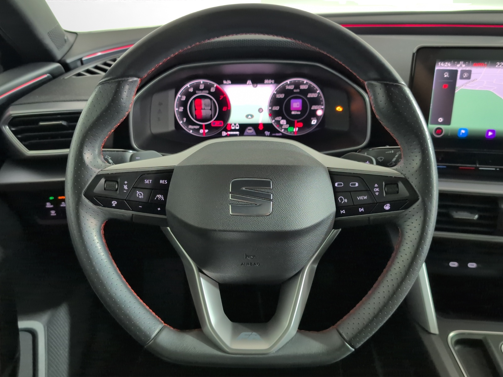 SEAT Leon 1.5 eTSI mHEV DSG Hola FR-image-11