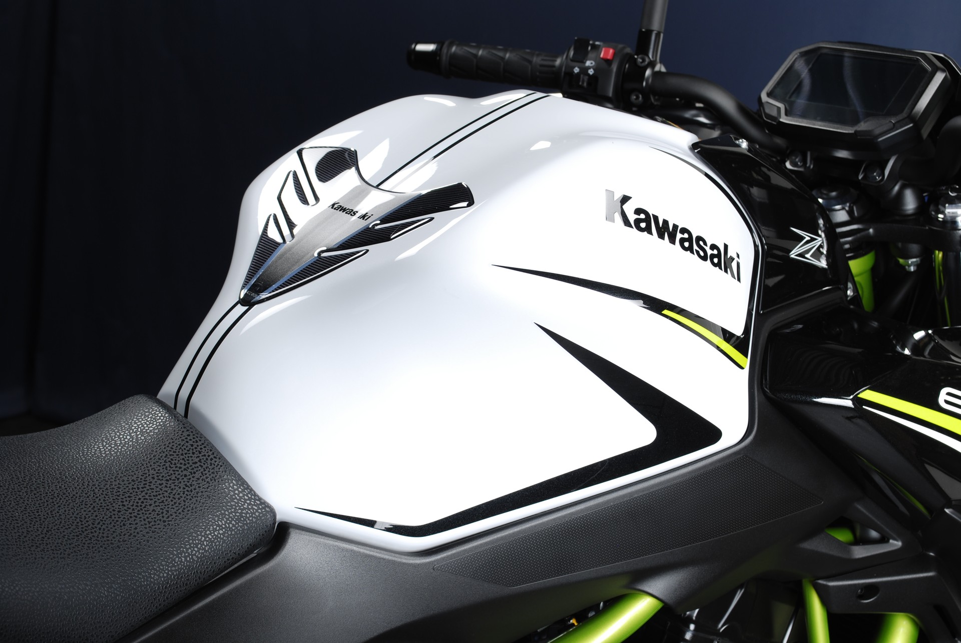 KAWASAKI Z 650 (35kW) MY20-showroom-element-2