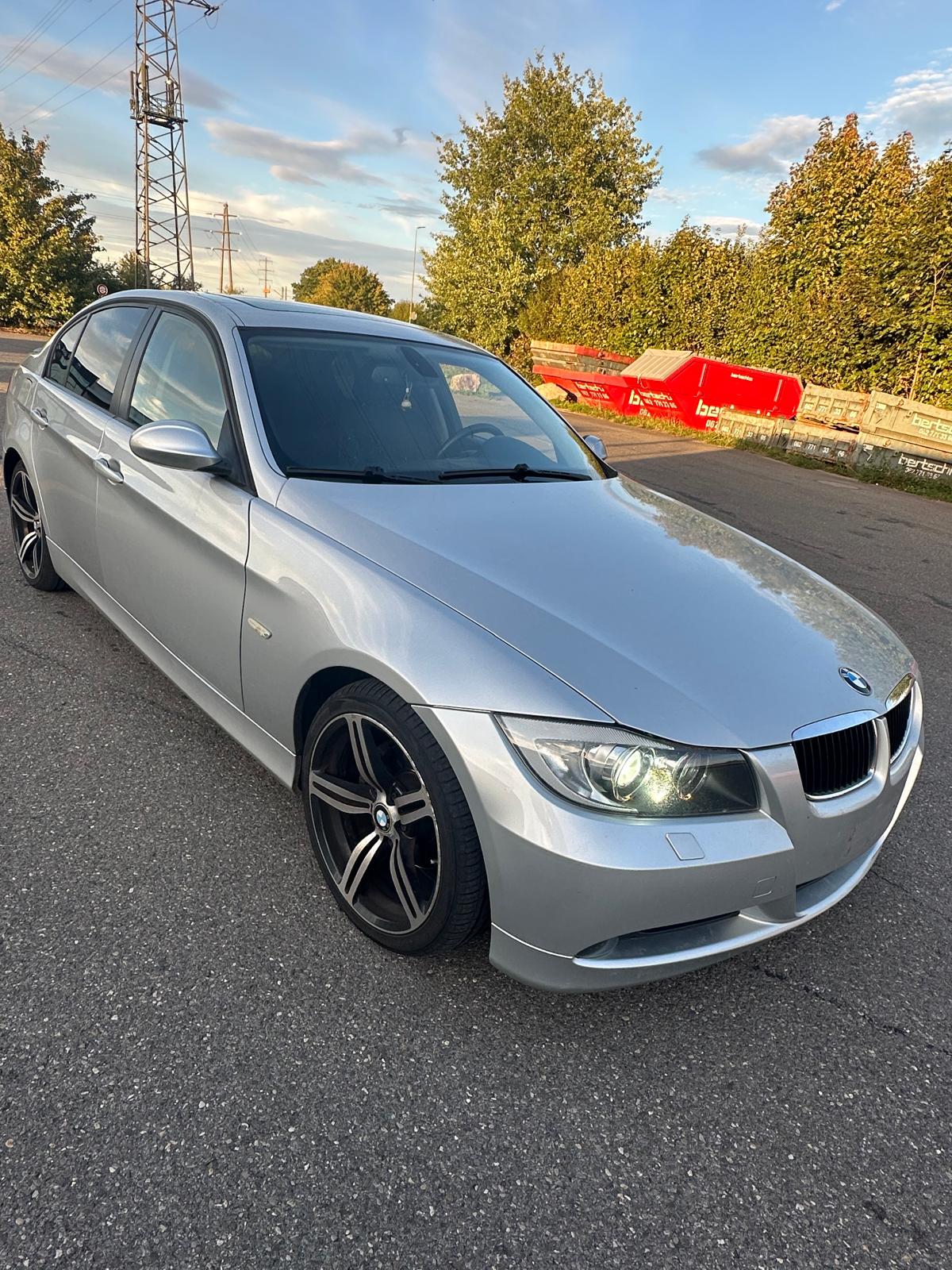 BMW 320d-image-11