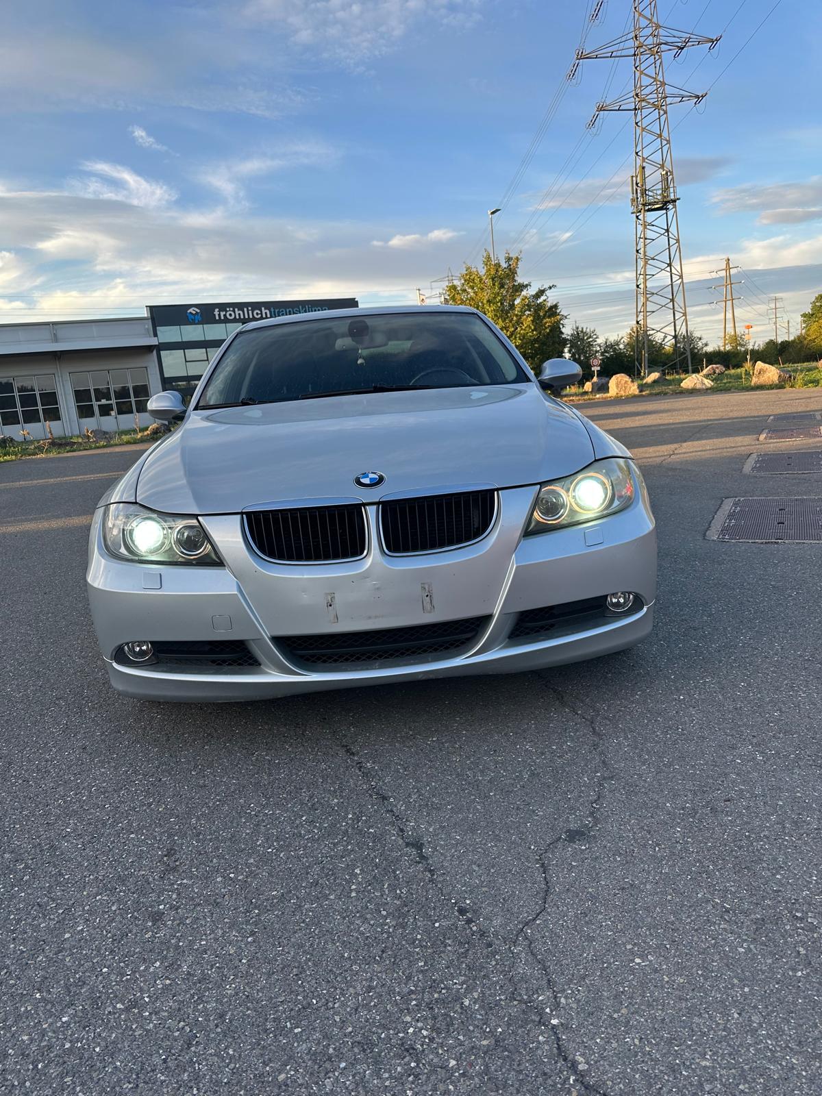 BMW 320d-image-1
