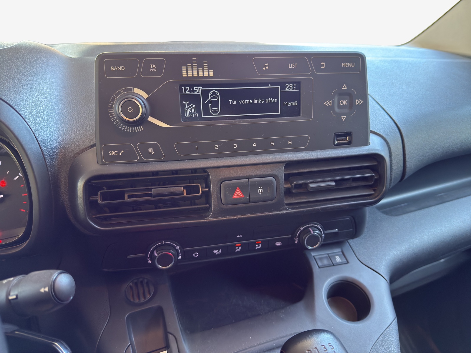 TOYOTA Proace City Van 1.5D Active Medium-image-15