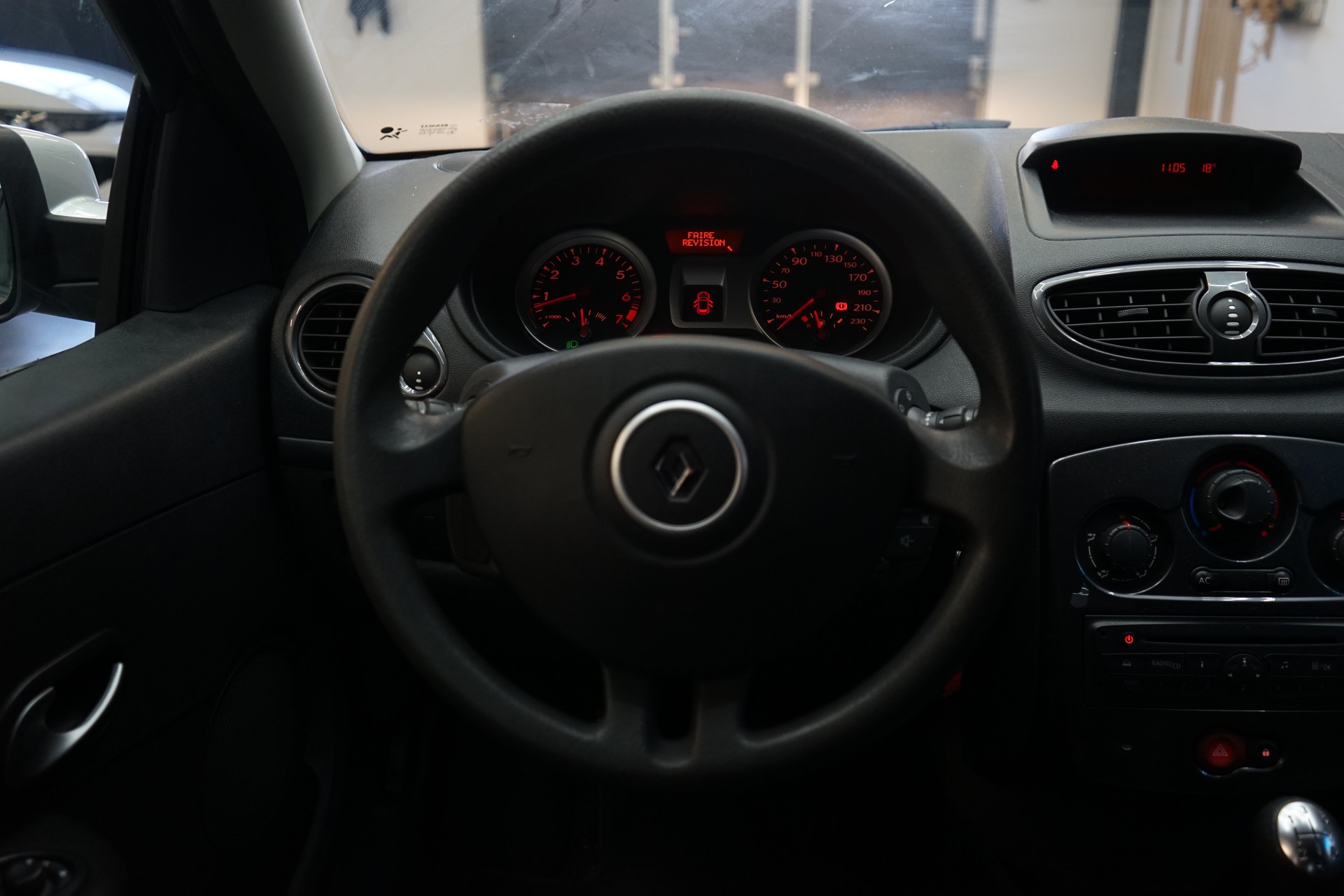 RENAULT Clio 1.2 16V Collection-image-7