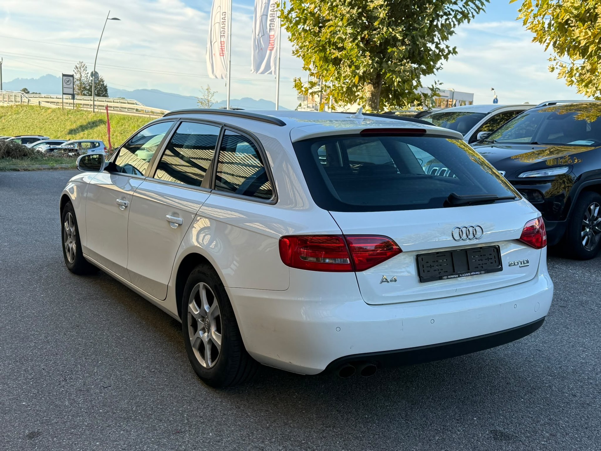 AUDI A4 Avant 2.0 TDI quattro-image-4