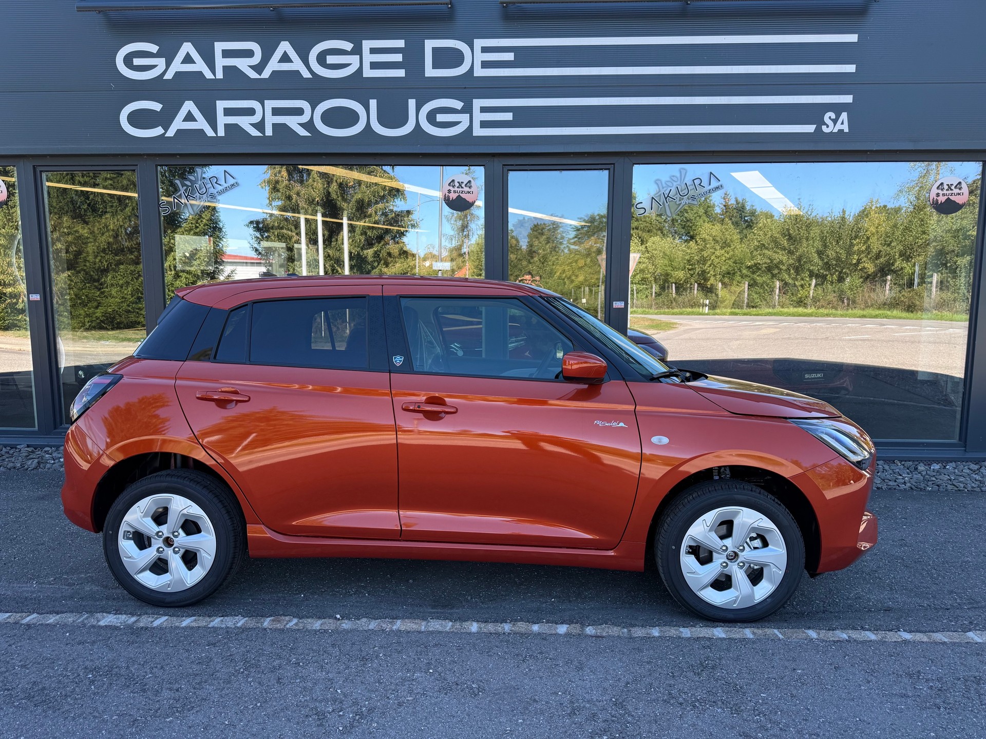SUZUKI Swift 1.2 Piz Sulai Hybrid Top 4x4-image-6