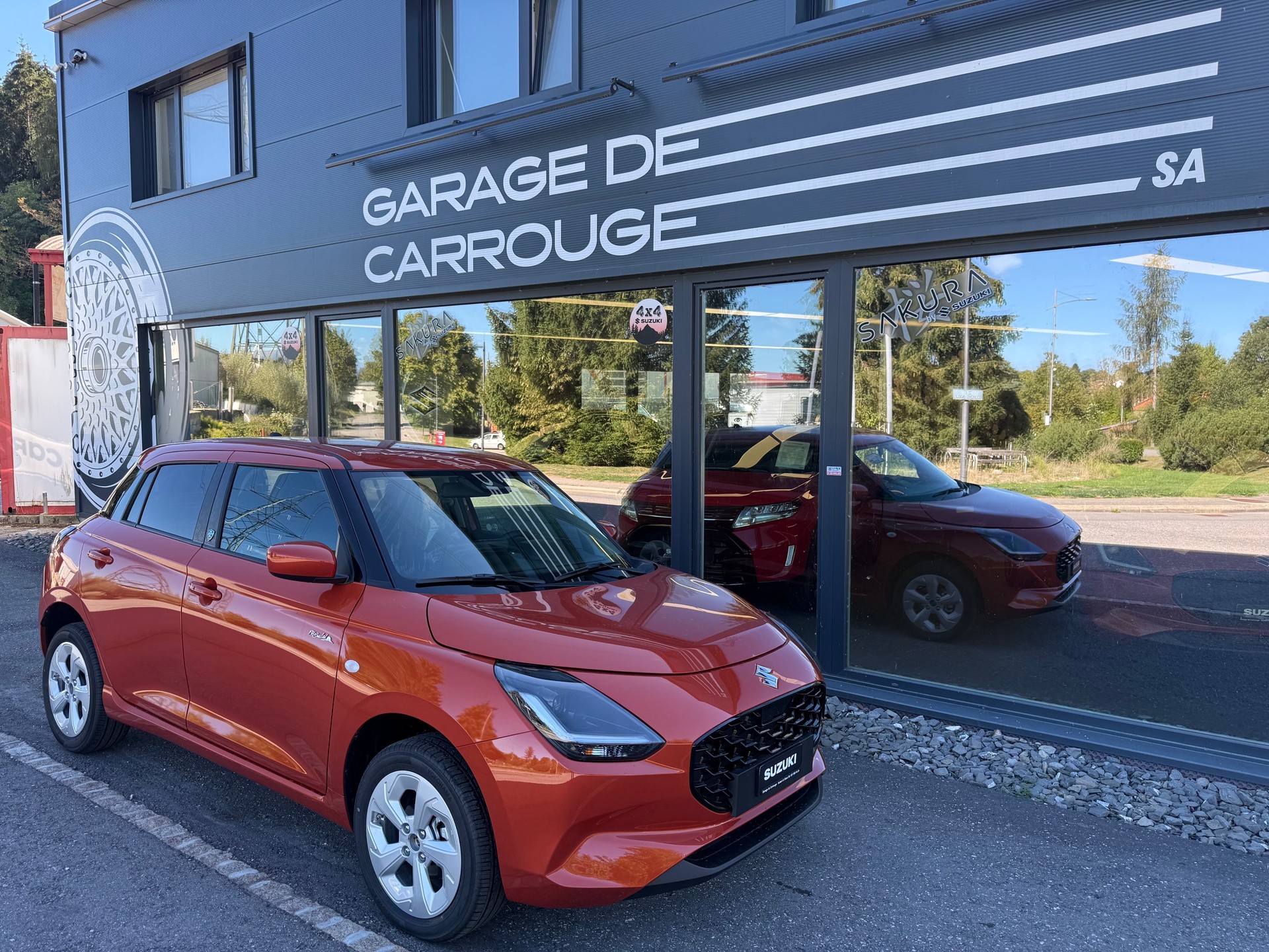 SUZUKI Swift 1.2 Piz Sulai Hybrid Top 4x4-image-0