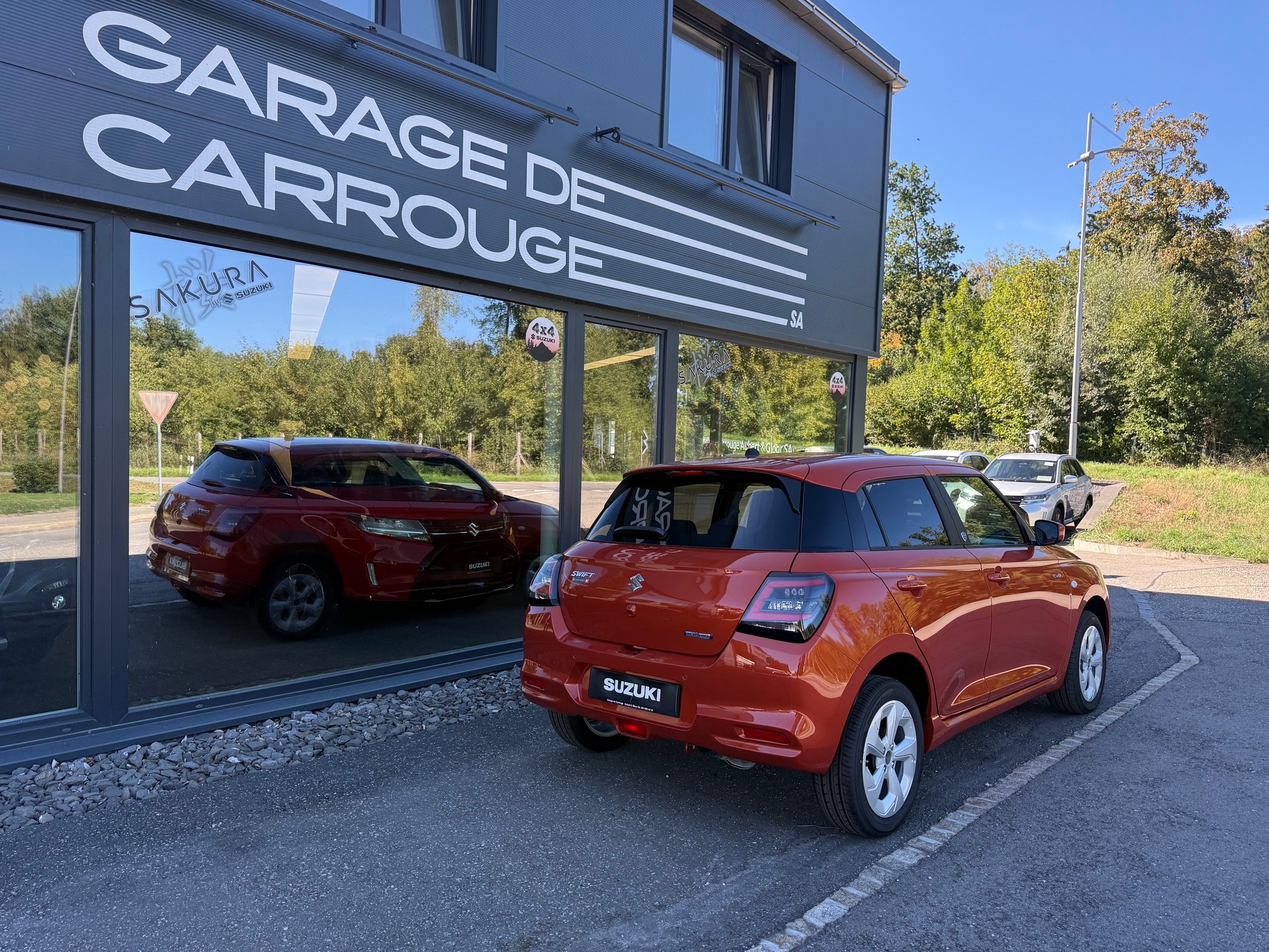 SUZUKI Swift 1.2 Piz Sulai Hybrid Top 4x4-image-5