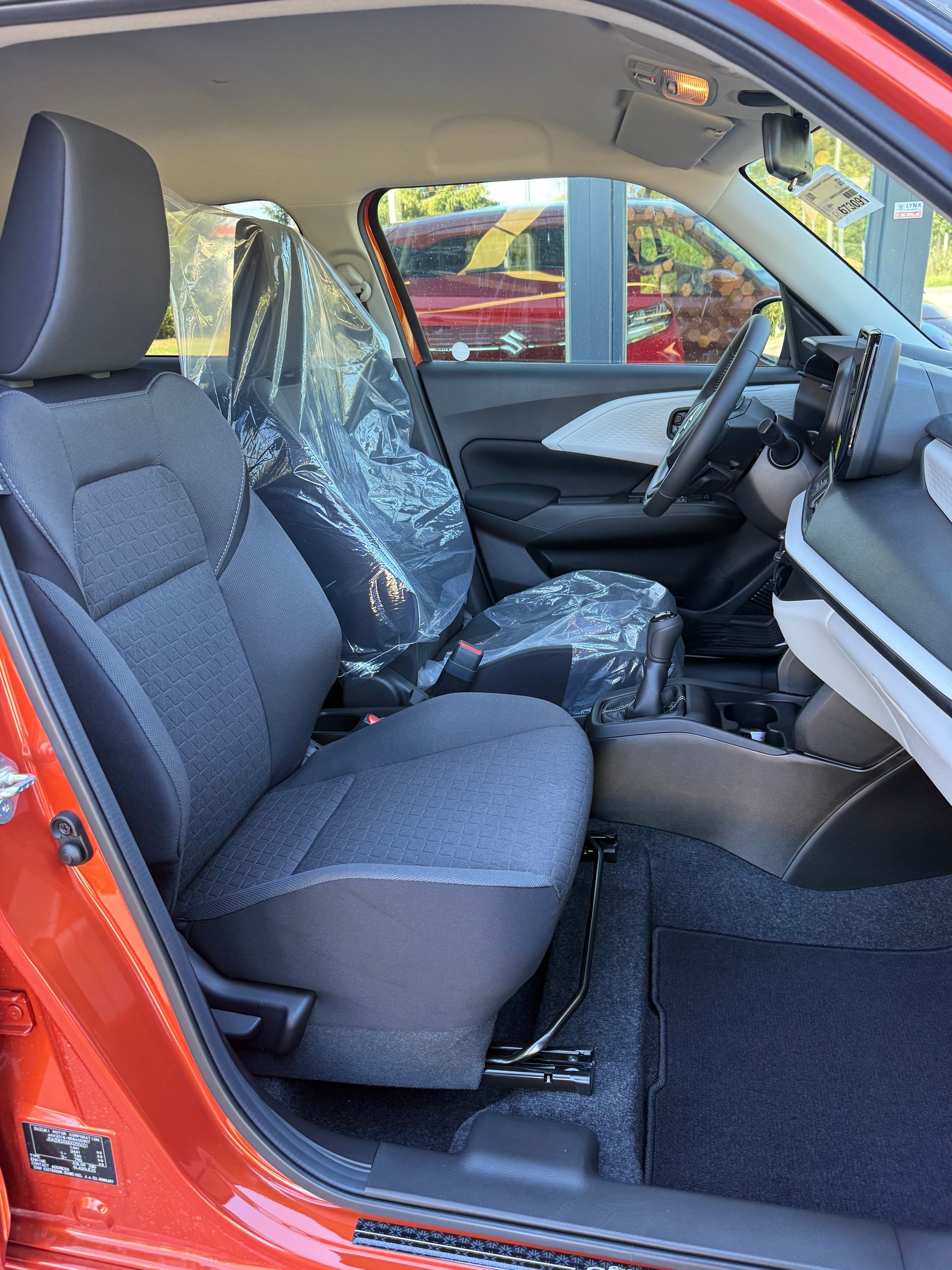 SUZUKI Swift 1.2 Piz Sulai Hybrid Top 4x4-image-8