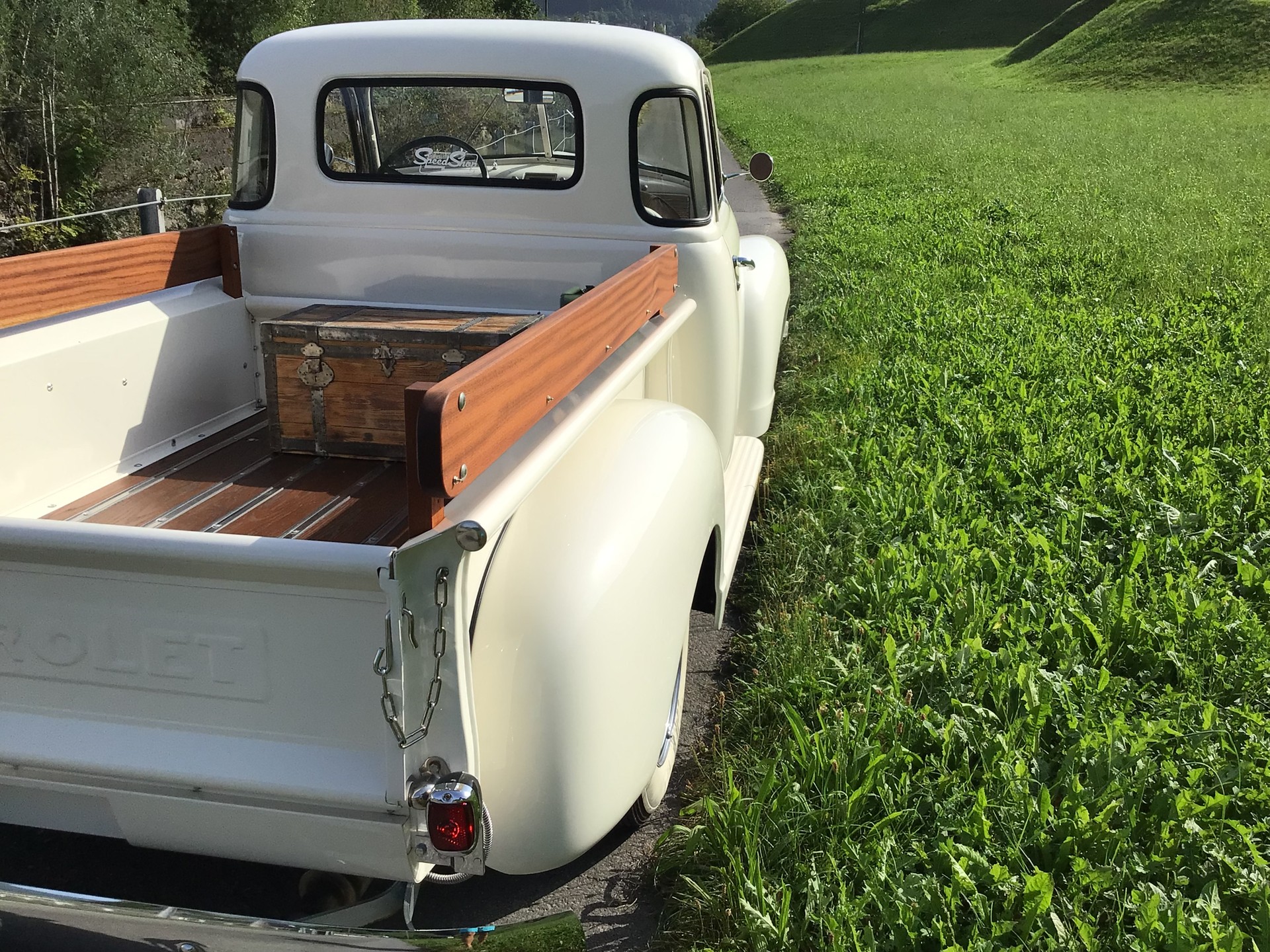 CHEVROLET C3100-image-11