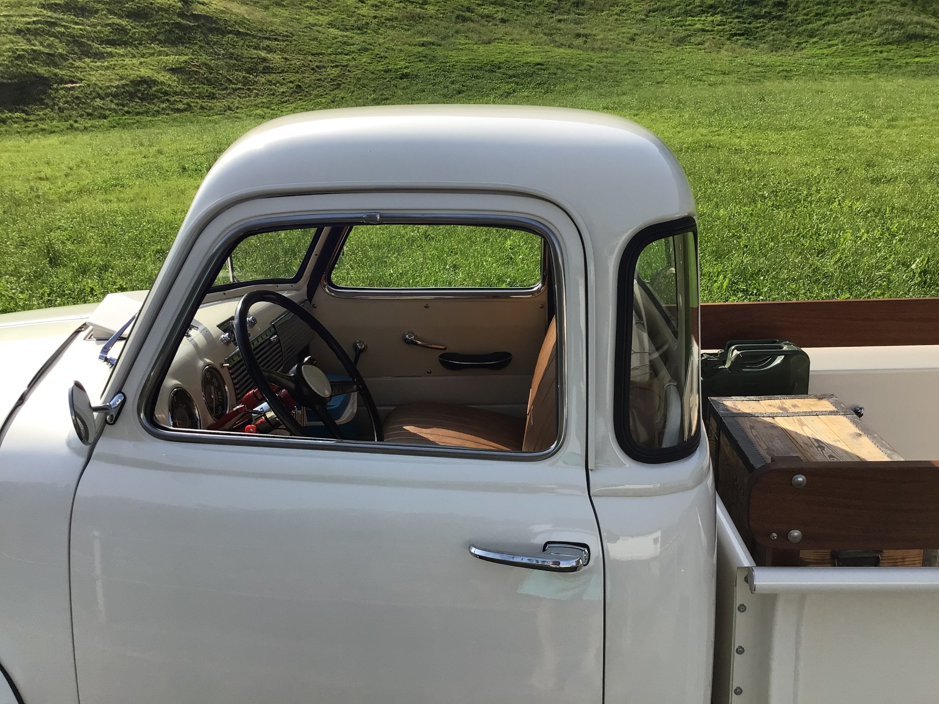 CHEVROLET C3100-image-12