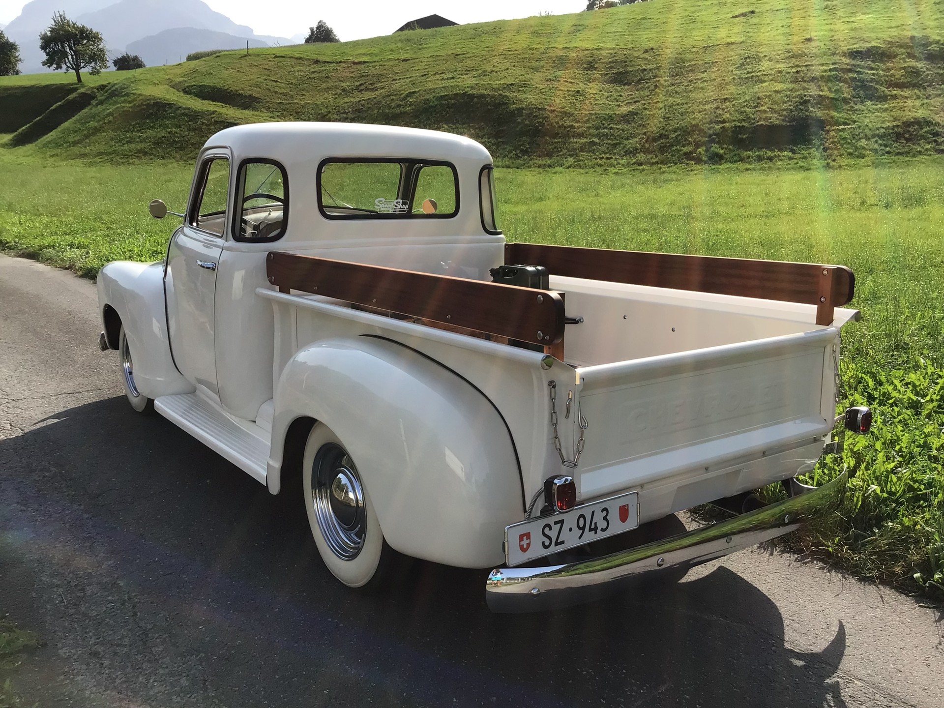 CHEVROLET C3100-image-3