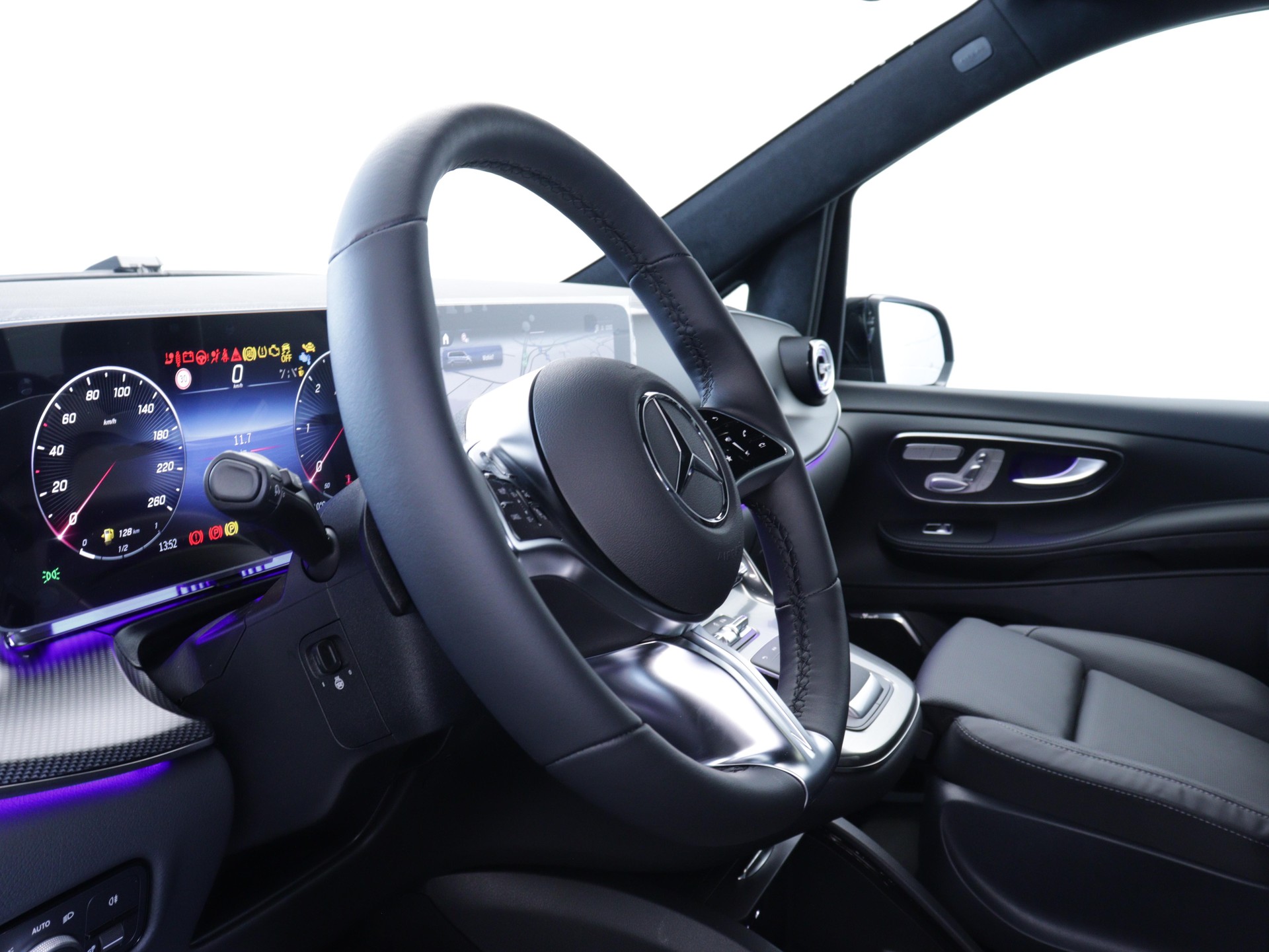 MERCEDES-BENZ V 300 d Swiss Ed. lang 4matic Van-image-6