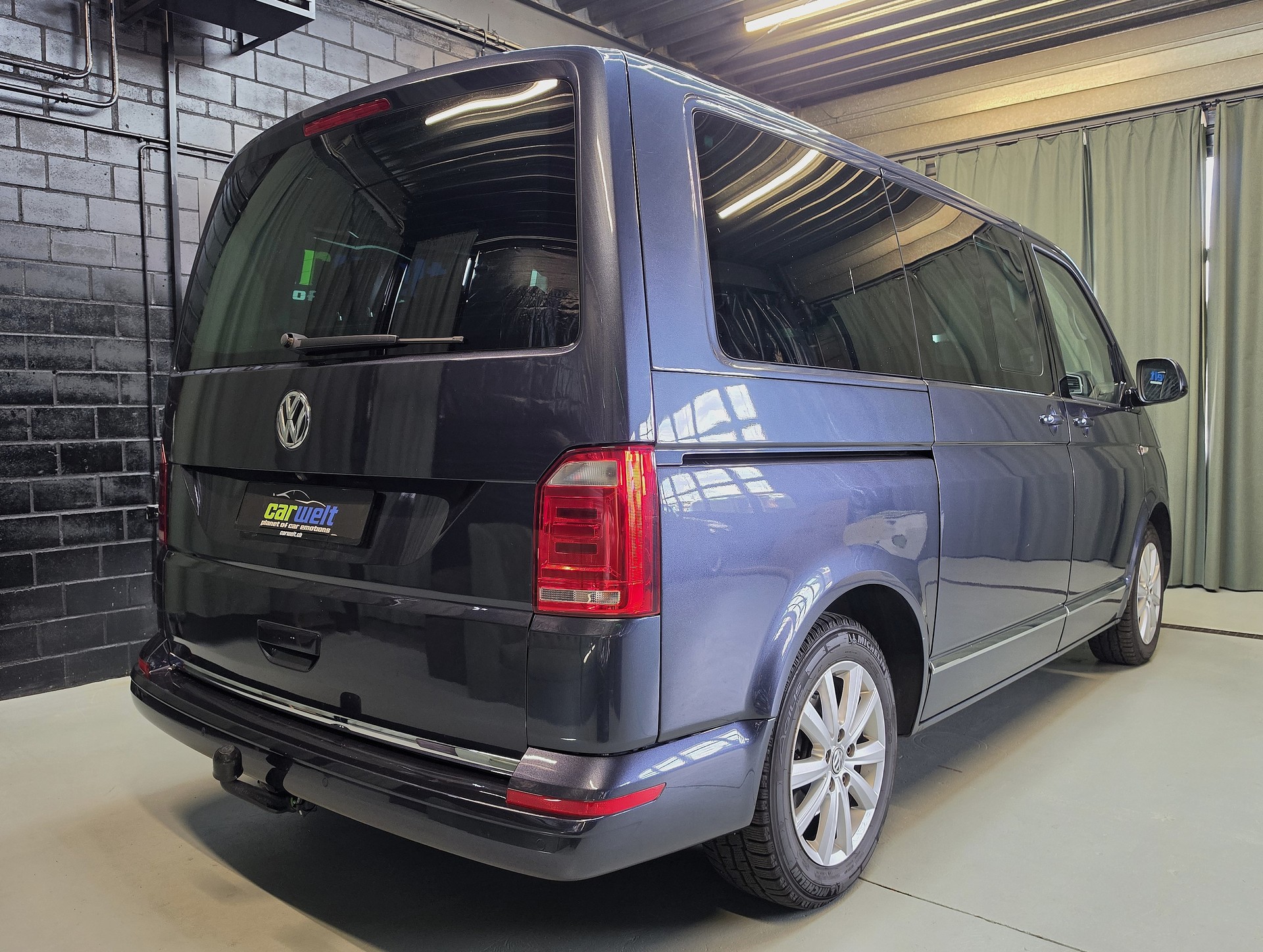 VW T6 Multivan 2.0 TDI Highline 4Motion-image-2