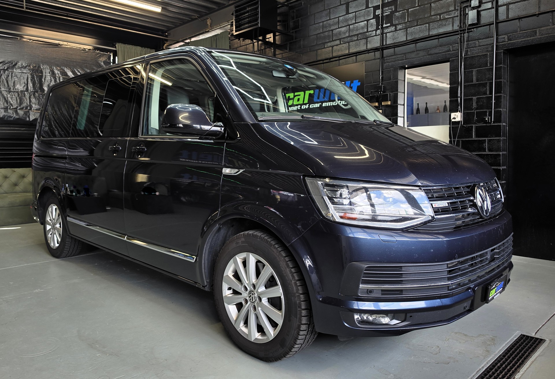 VW T6 Multivan 2.0 TDI Highline 4Motion-image-0
