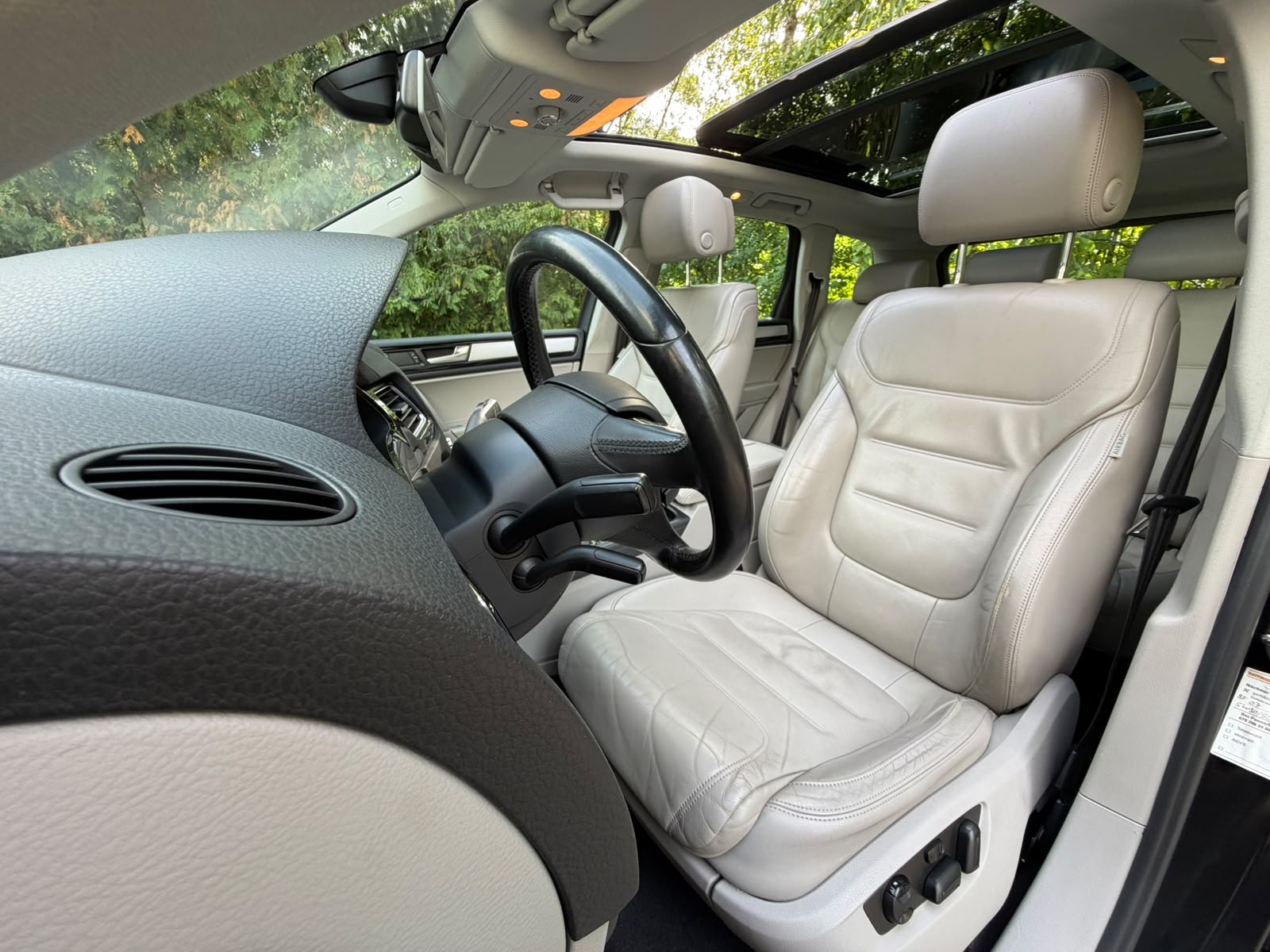 VW Touareg 3.0 TDI BlueMotion Technology Tiptronic-image-10