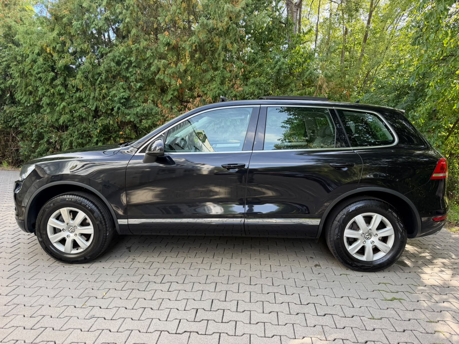 VW Touareg 3.0 TDI BlueMotion Technology Tiptronic-image-1