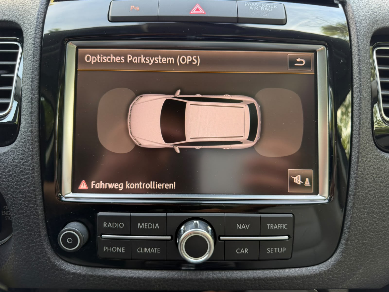 VW Touareg 3.0 TDI BlueMotion Technology Tiptronic-image-20