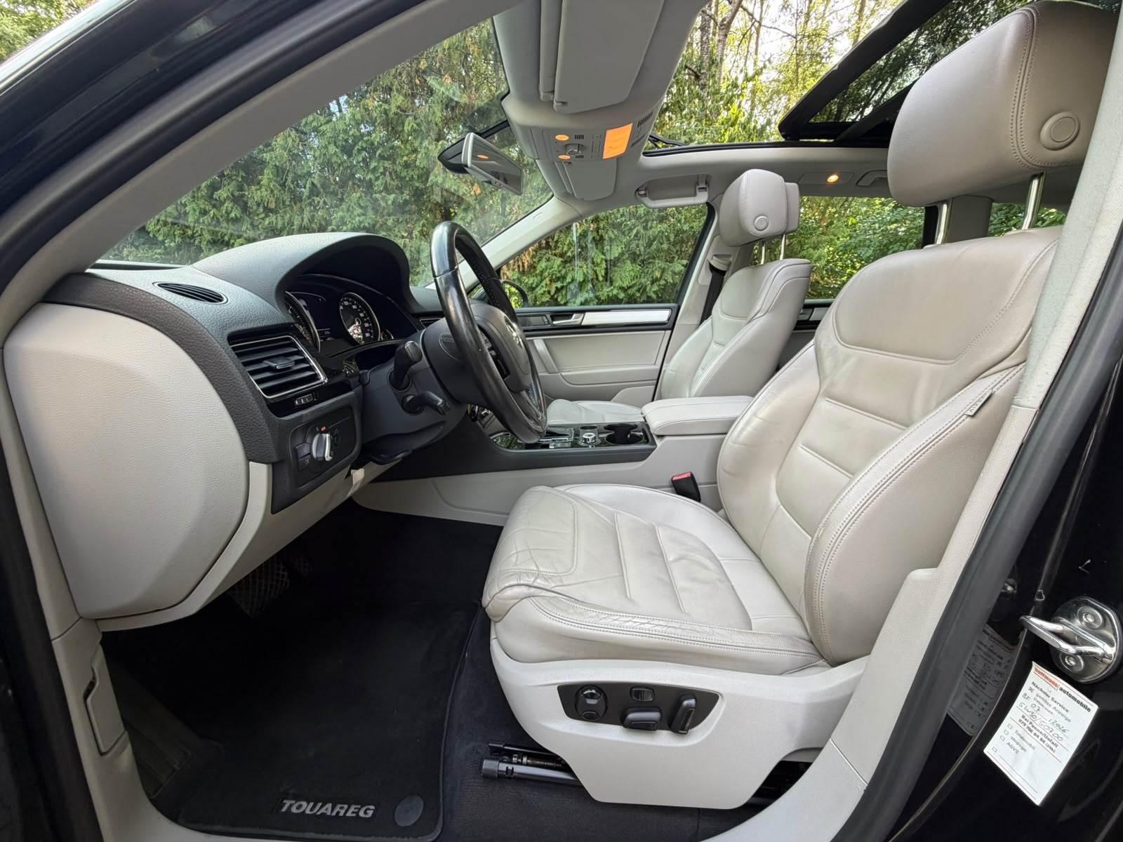 VW Touareg 3.0 TDI BlueMotion Technology Tiptronic-image-8