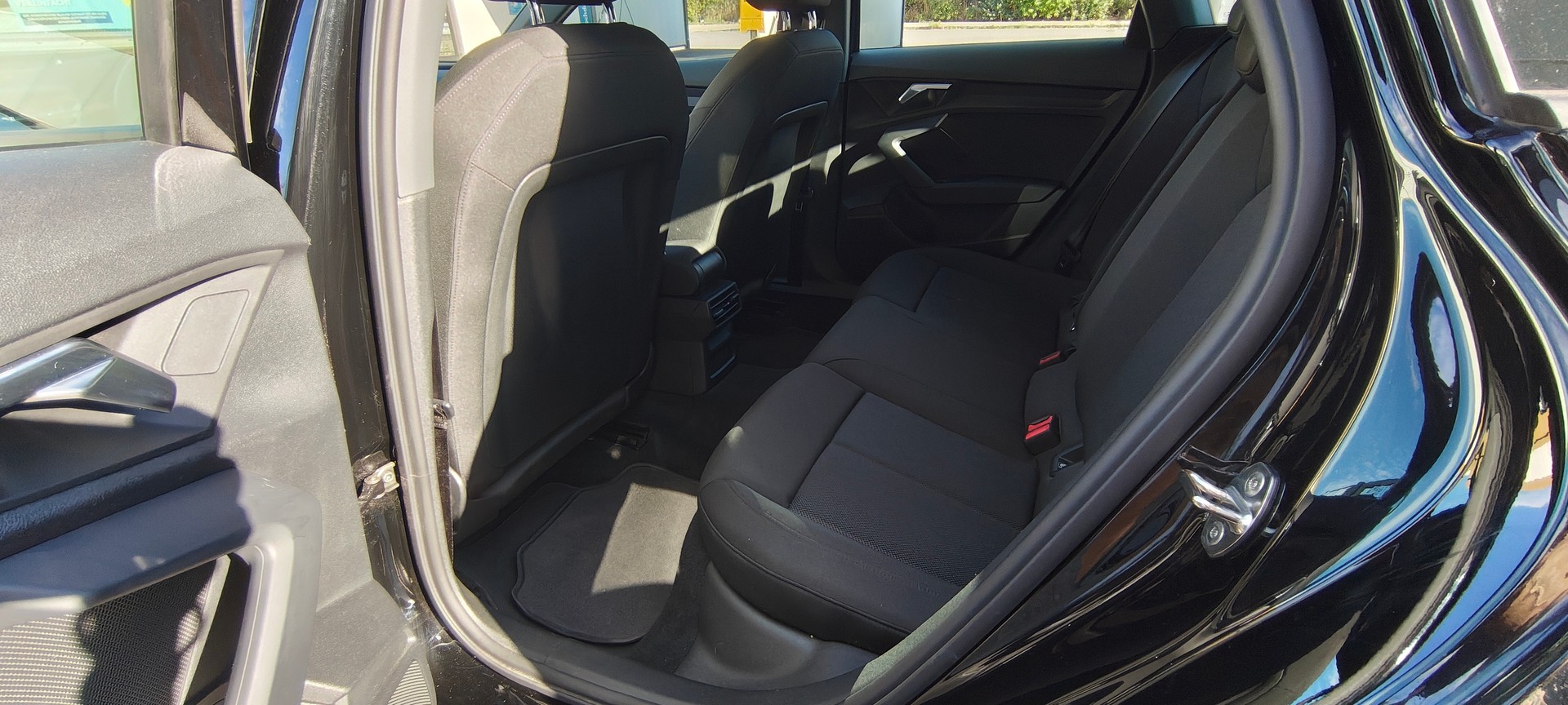 AUDI 1.4 40 TFSI e S-Tronic-image-6