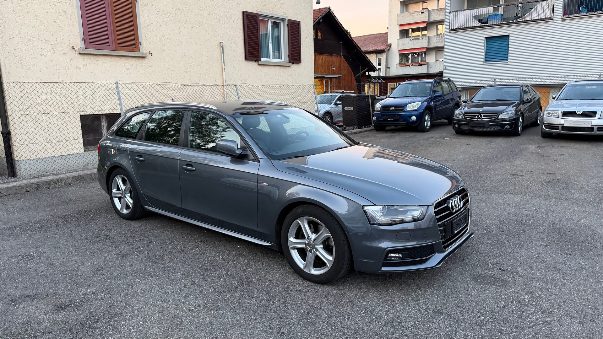 AUDI A4 Avant 2.0 TDI multitronic-image-0