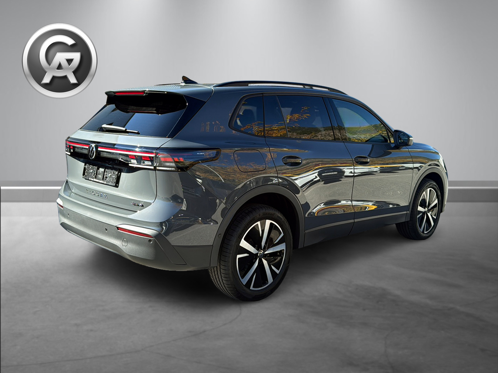VW Tiguan 2.0 TSI DSG United 4Motion-image-2