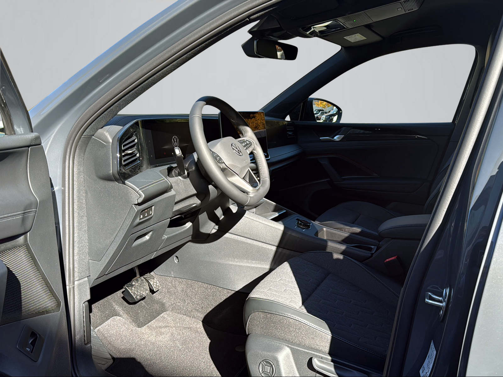 VW Tiguan 2.0 TSI DSG United 4Motion-image-4