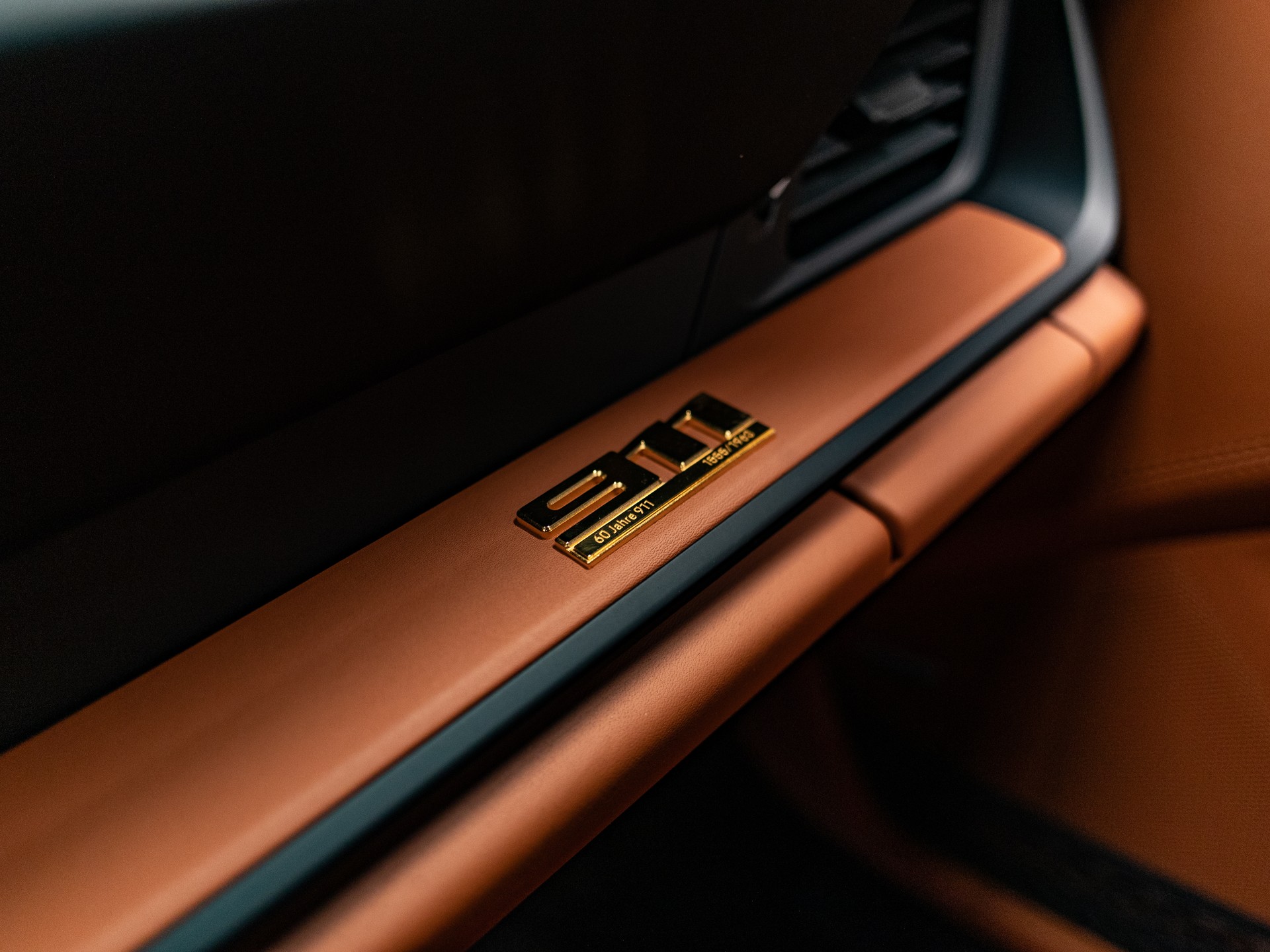 PORSCHE 911 S/T-image-30