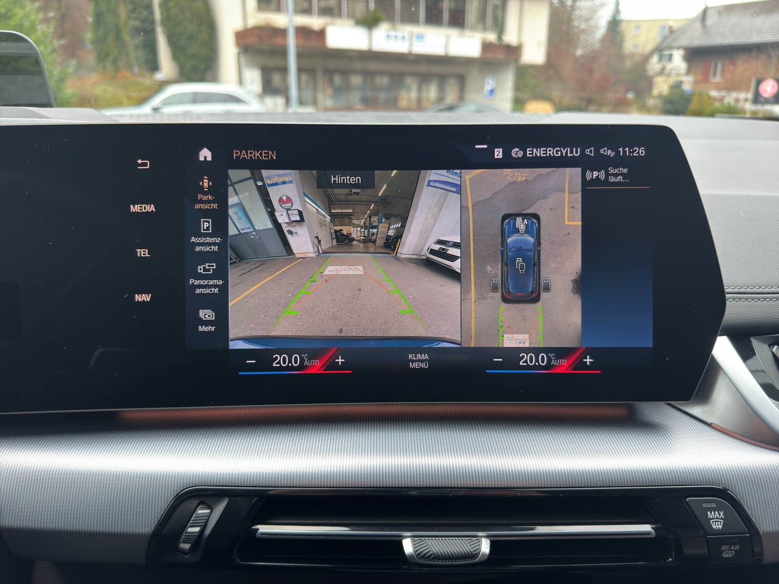BMW 230e xDrive Active Tourer Luxury Line-image-14