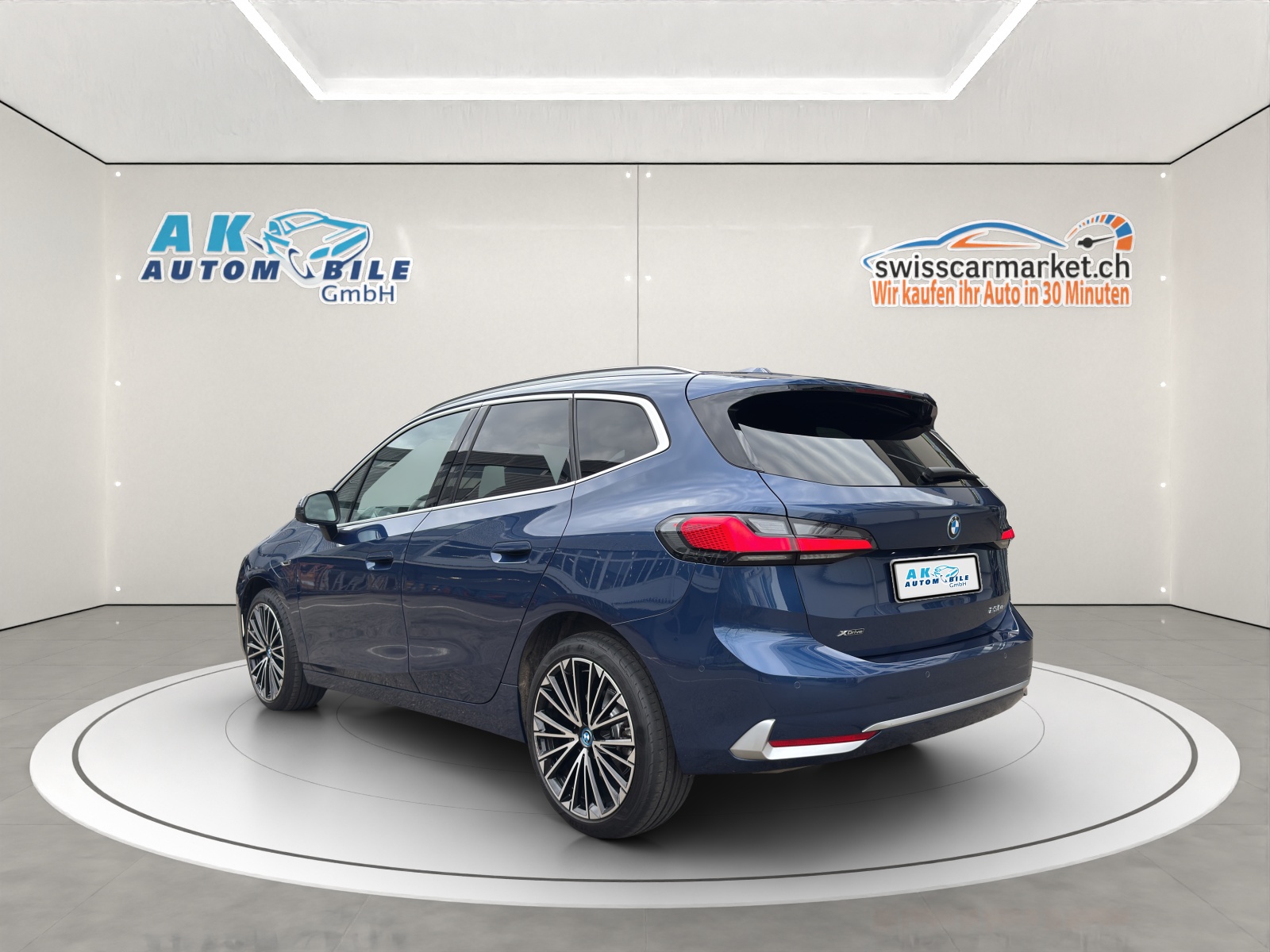 BMW 230e xDrive Active Tourer Luxury Line-image-6