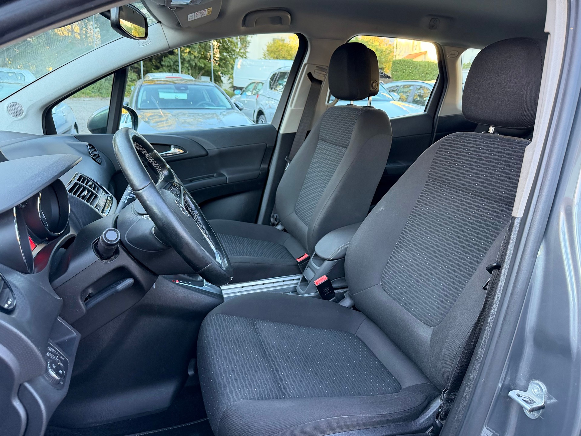 OPEL Meriva 1.4 Turbo Drive Automatic-image-13