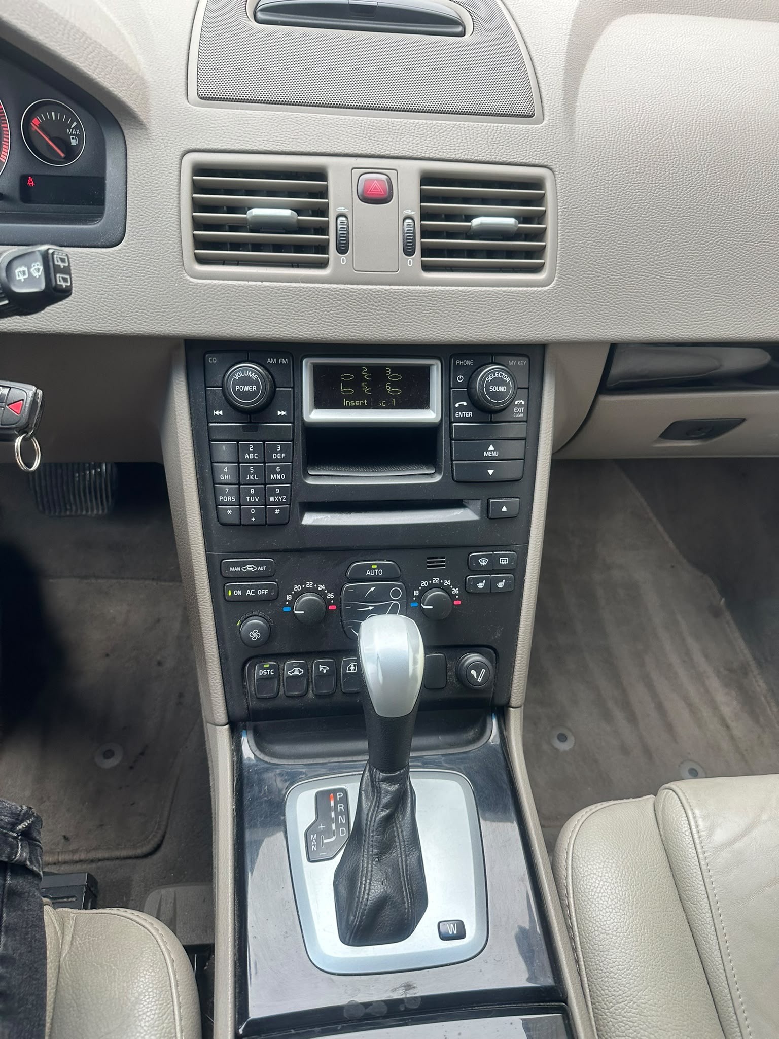 VOLVO XC90 T6 AWD Geartronic-image-13