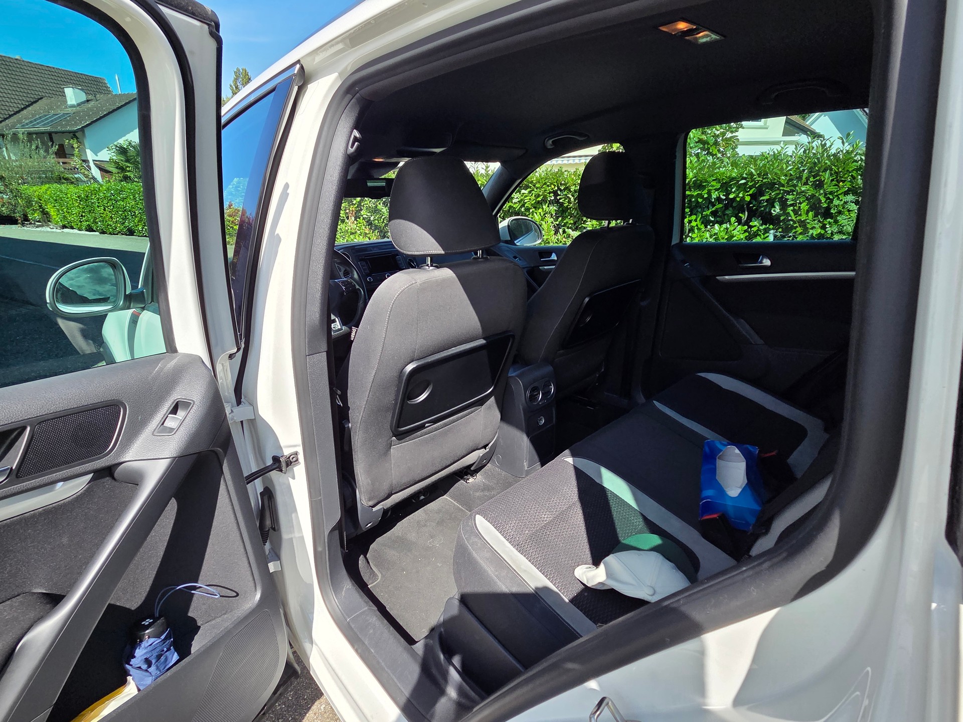 VW 2.0 TDI BMT R-Line Design DSG-image-4