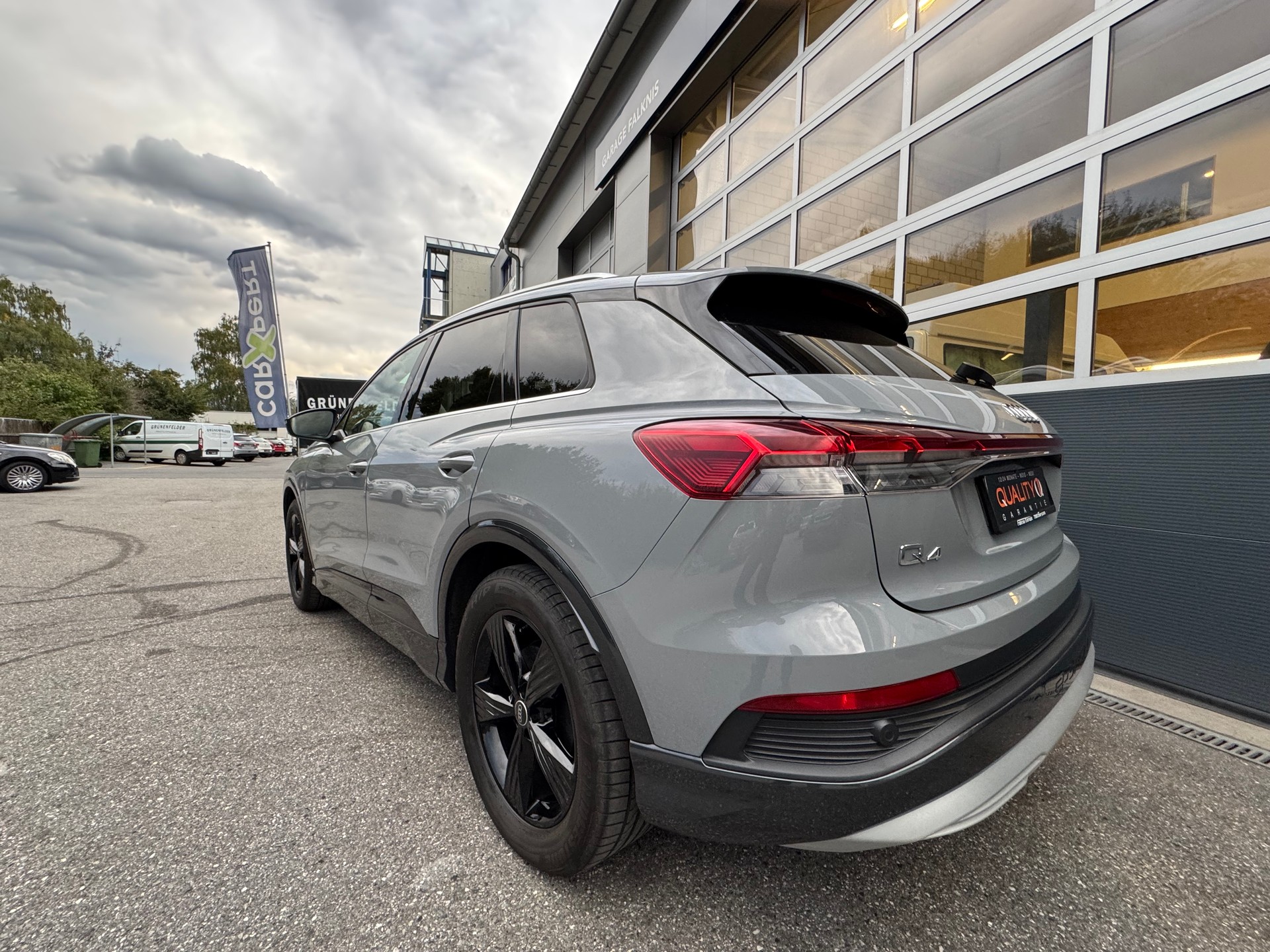 AUDI Q4 e-tron 50 quattro-image-12