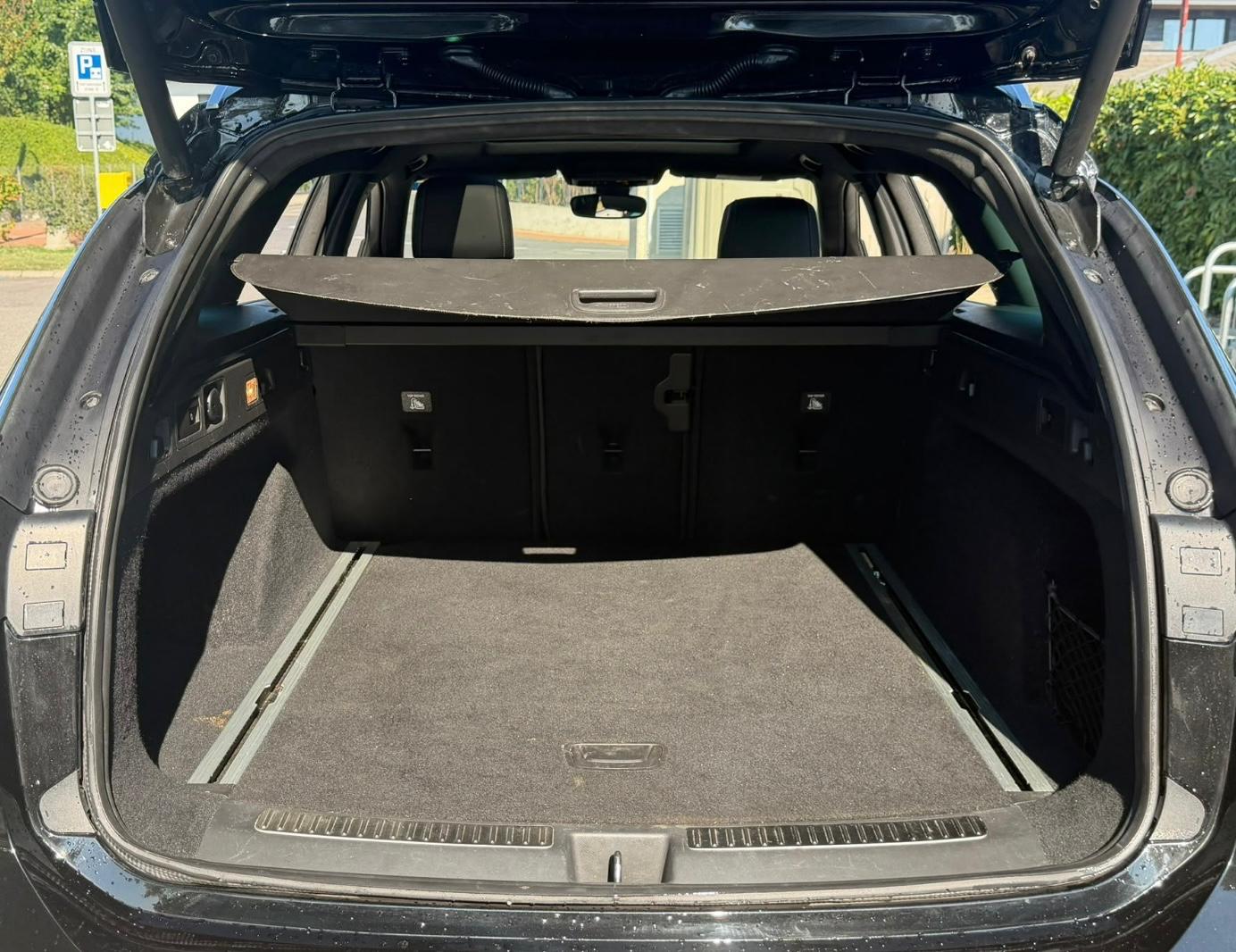 OPEL Insignia 2.0 Turbo Sport Automatic-image-28