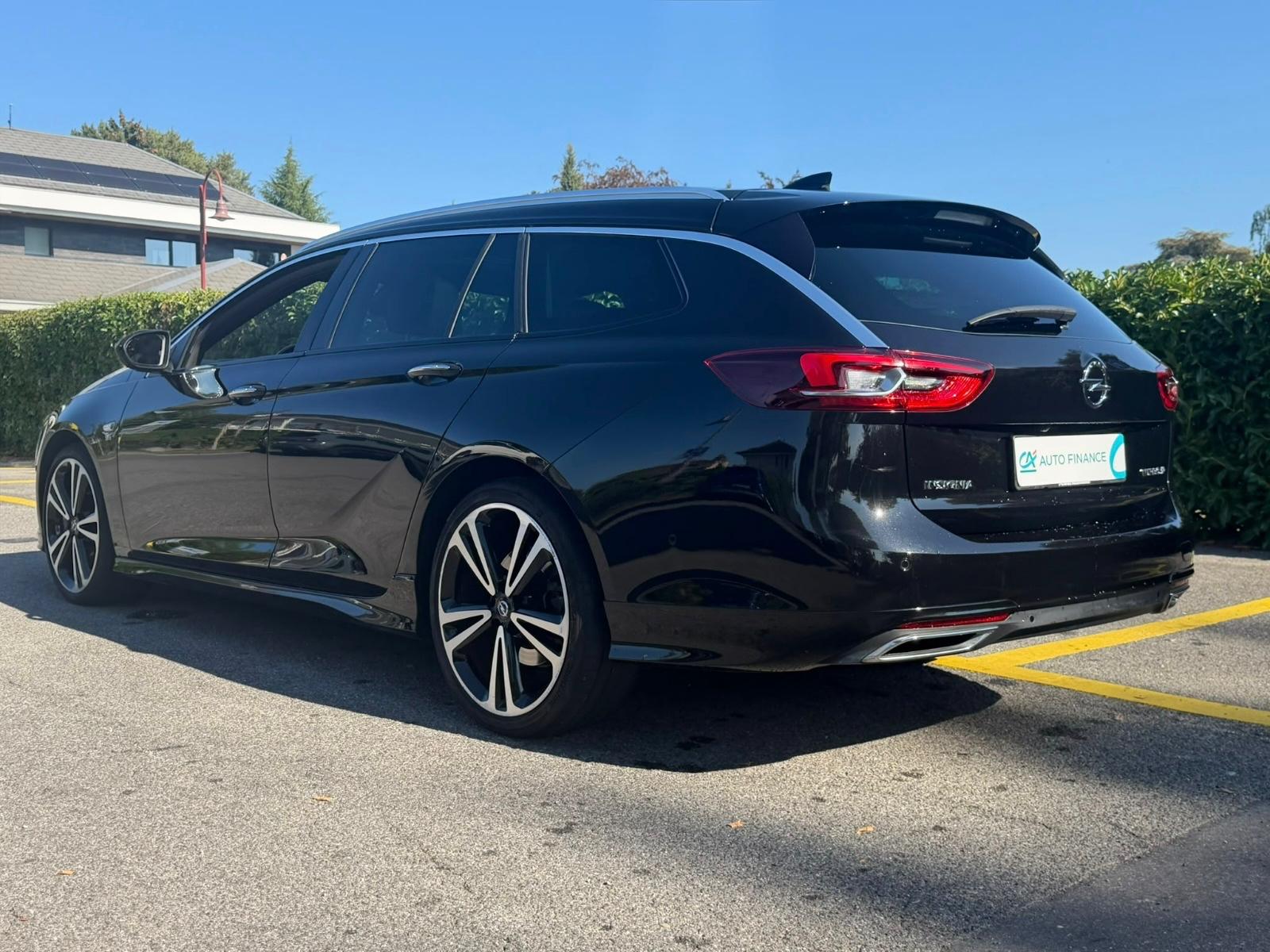 OPEL Insignia 2.0 Turbo Sport Automatic-image-4