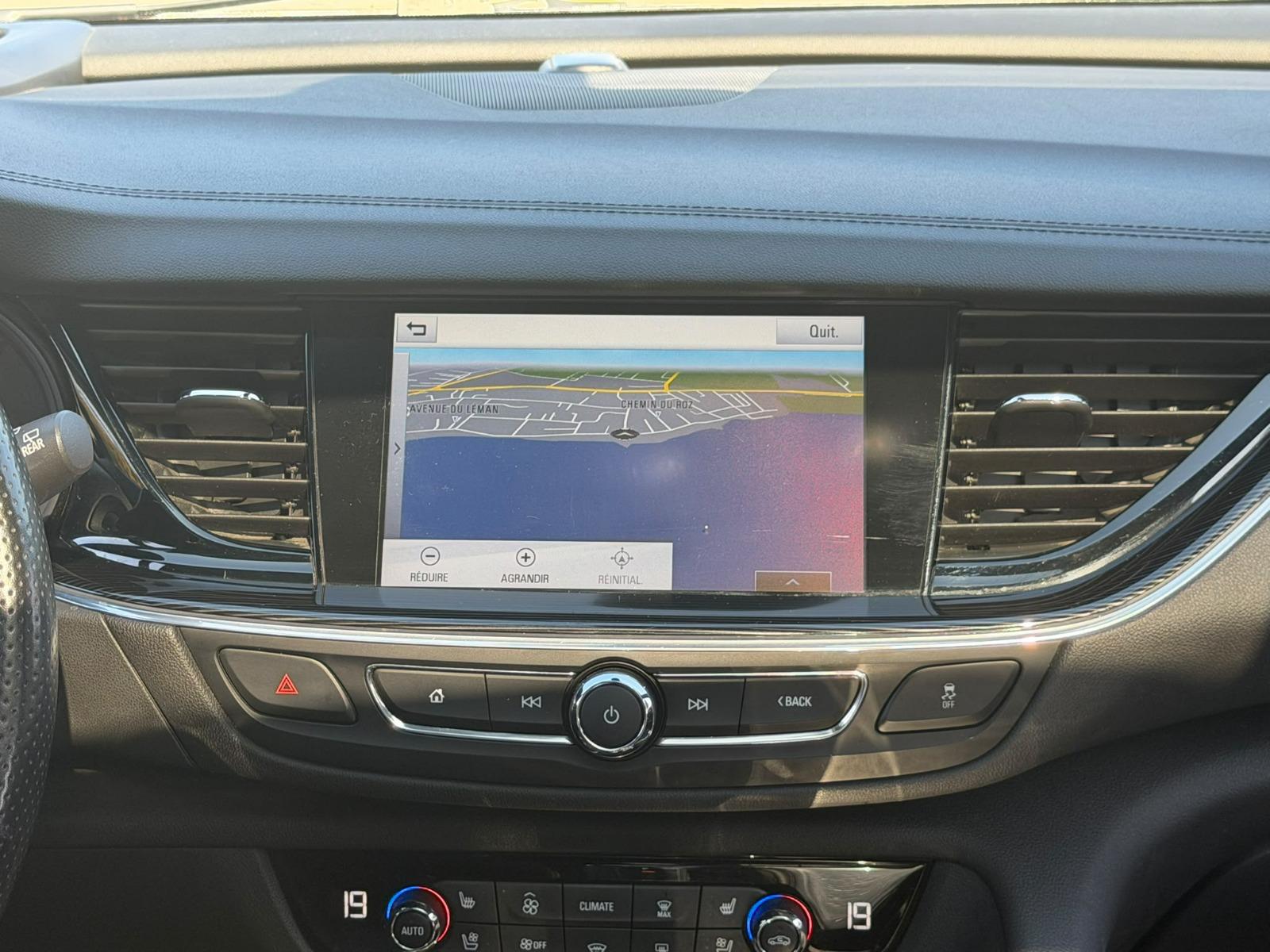 OPEL Insignia 2.0 Turbo Sport Automatic-image-16