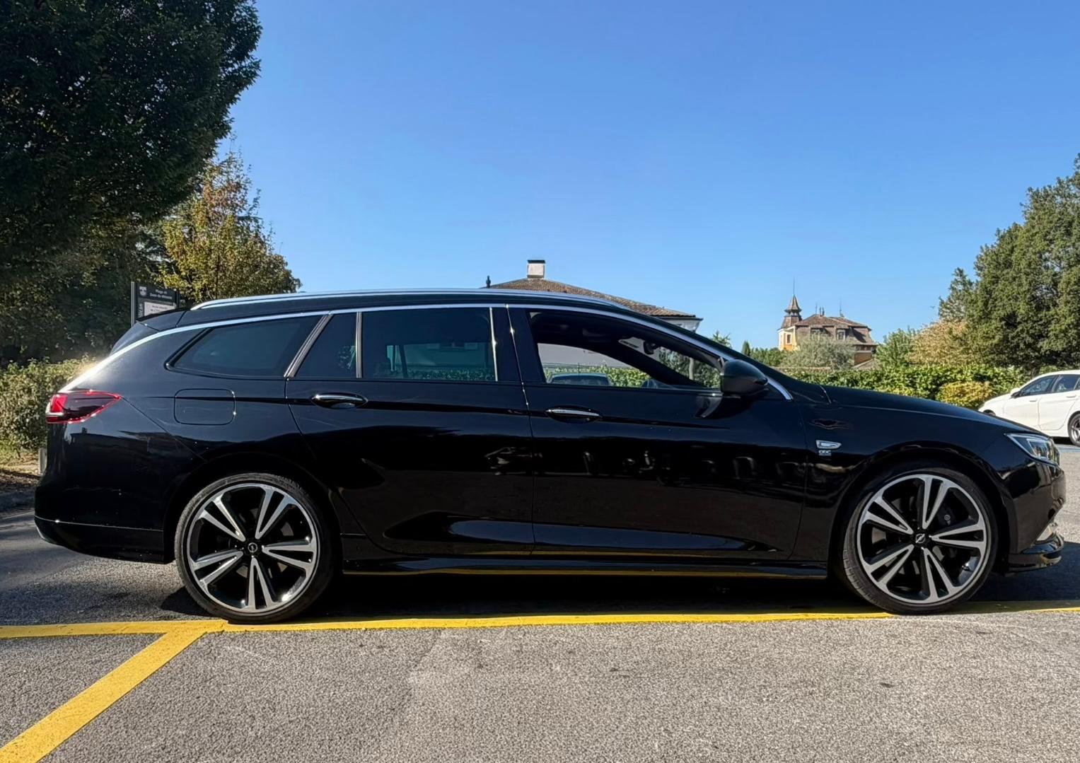 OPEL Insignia 2.0 Turbo Sport Automatic-image-0