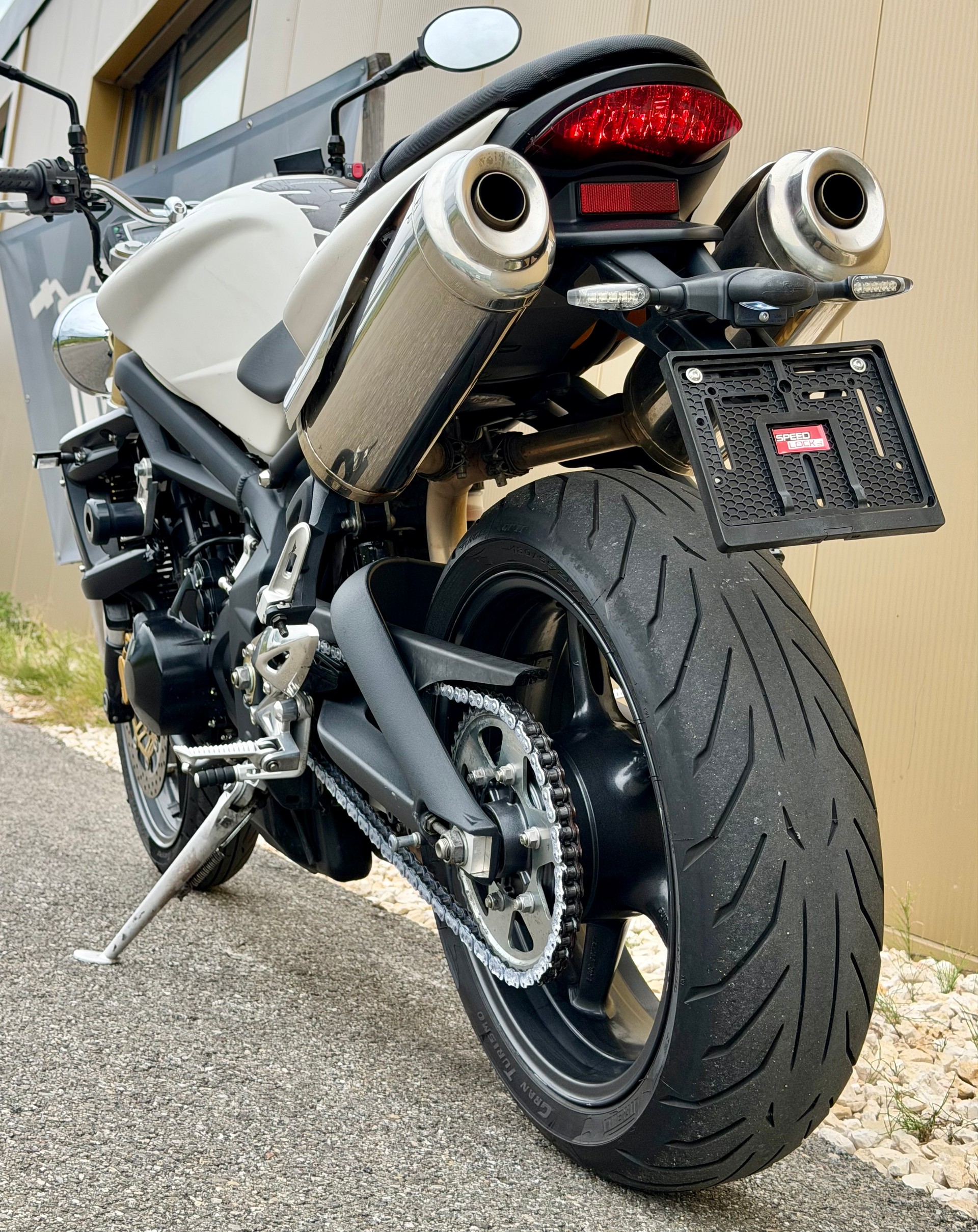 TRIUMPH Street Triple 675-image-12