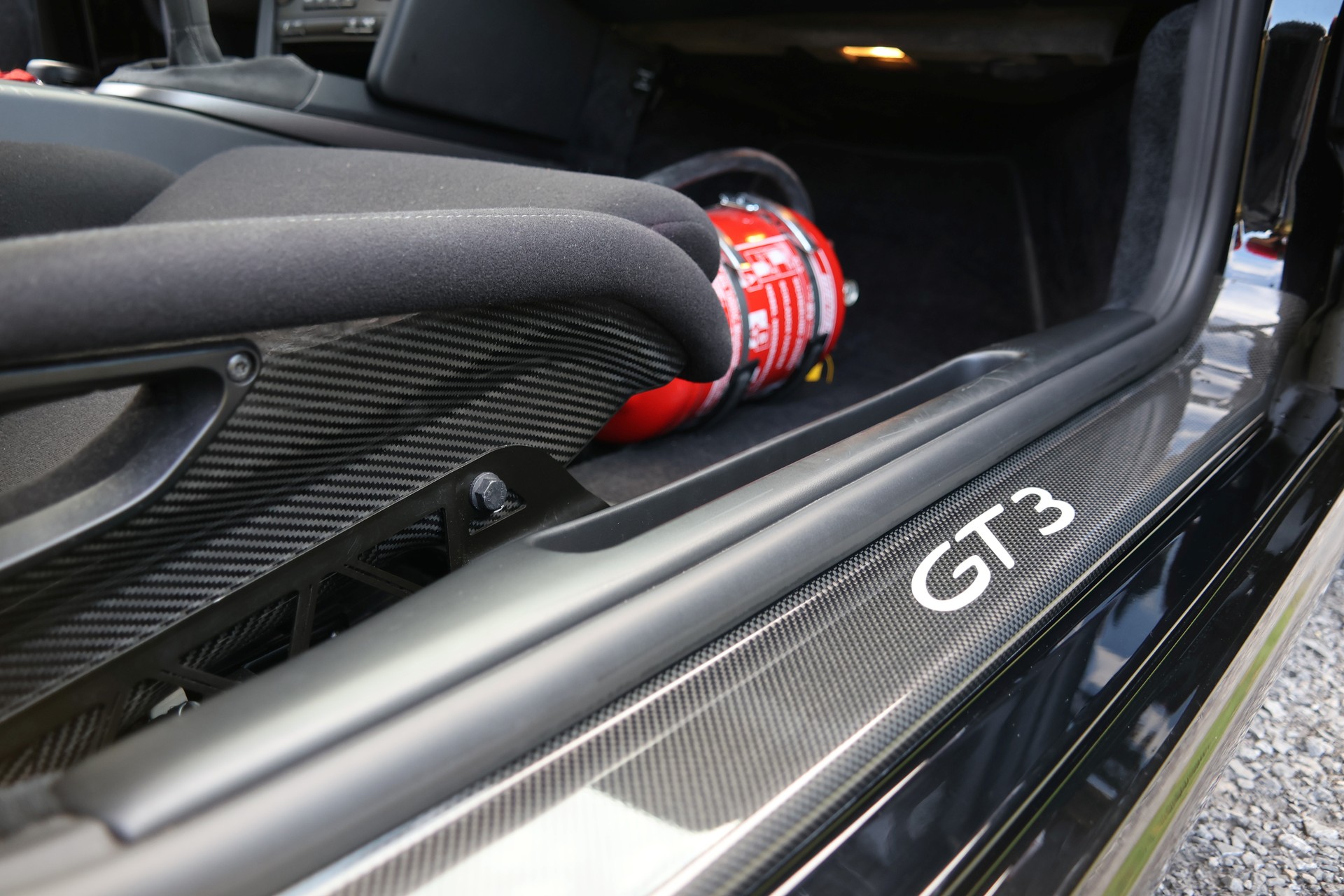 PORSCHE 911 GT3-image-11